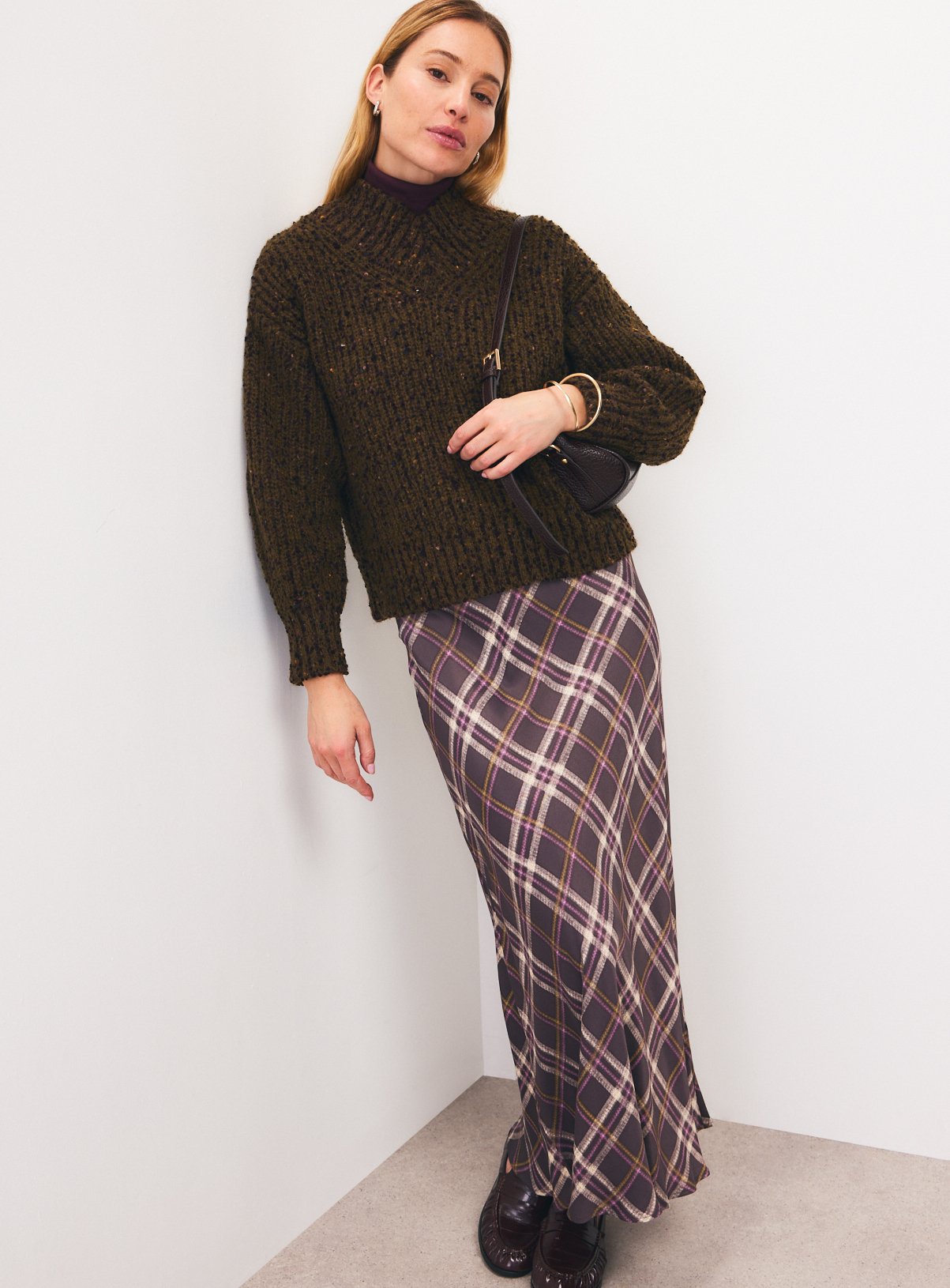 Khaki Fancy Yarn Popcorn V-Neck Jumper XL - Image 2 thumbnail