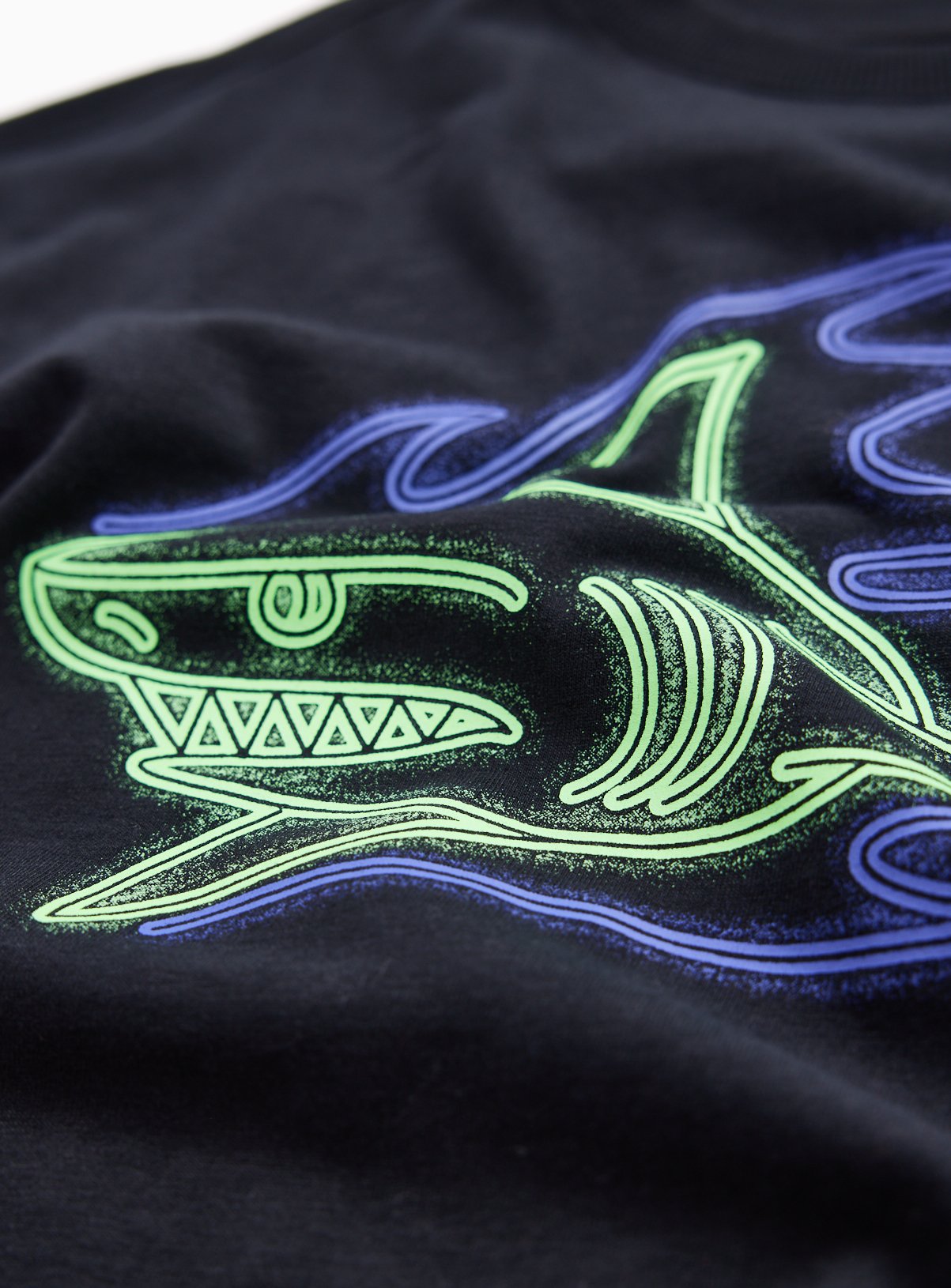 Shark Graphic Print T-Shirt 13 years - Image 2 thumbnail
