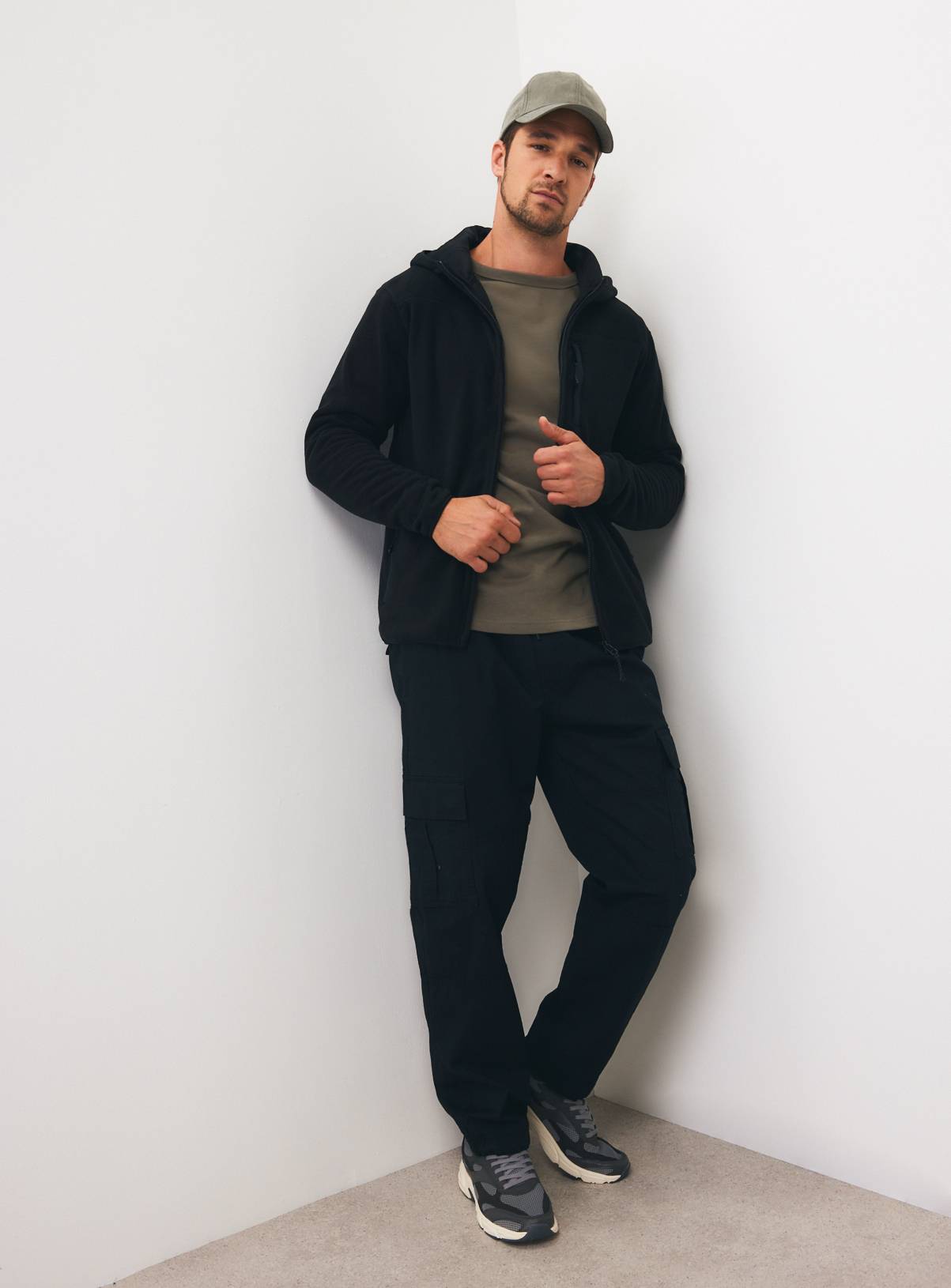 Black Hooded Micro Fleece XXXL - Image 1