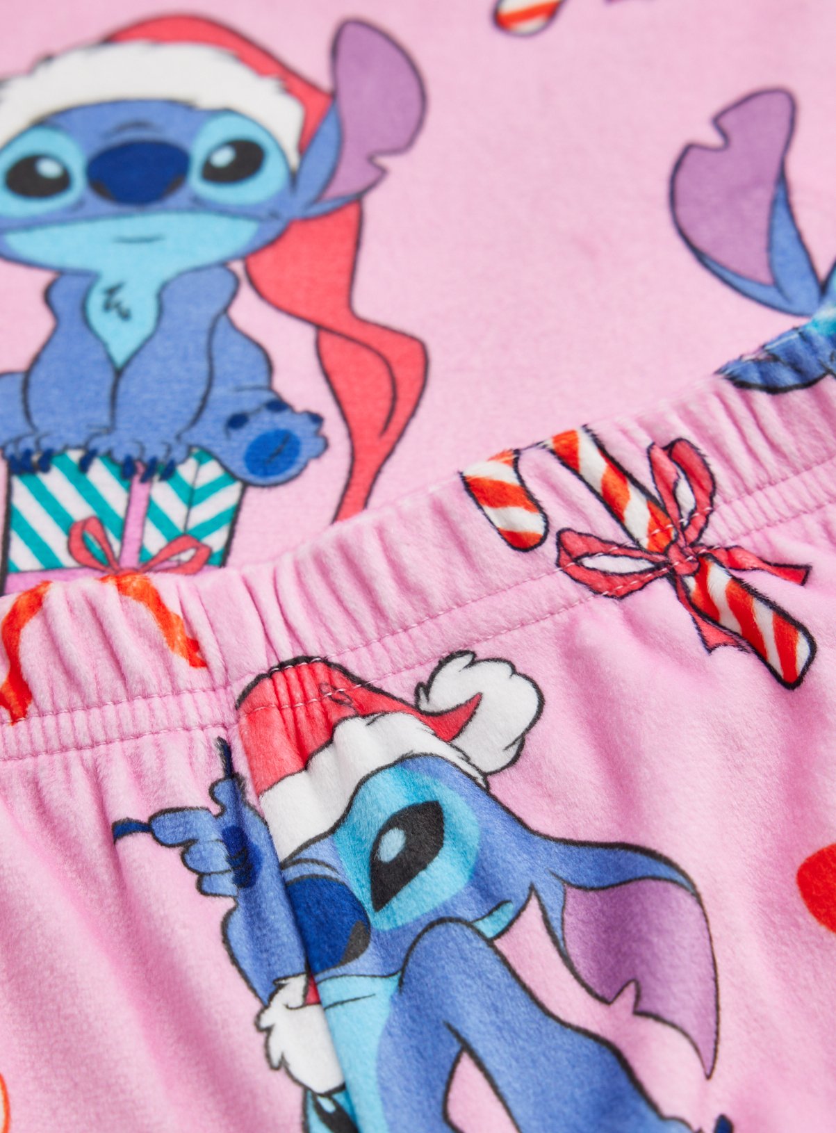 Disney Stitch Slinky Pyjama Set 5-6 years - Image 2 thumbnail