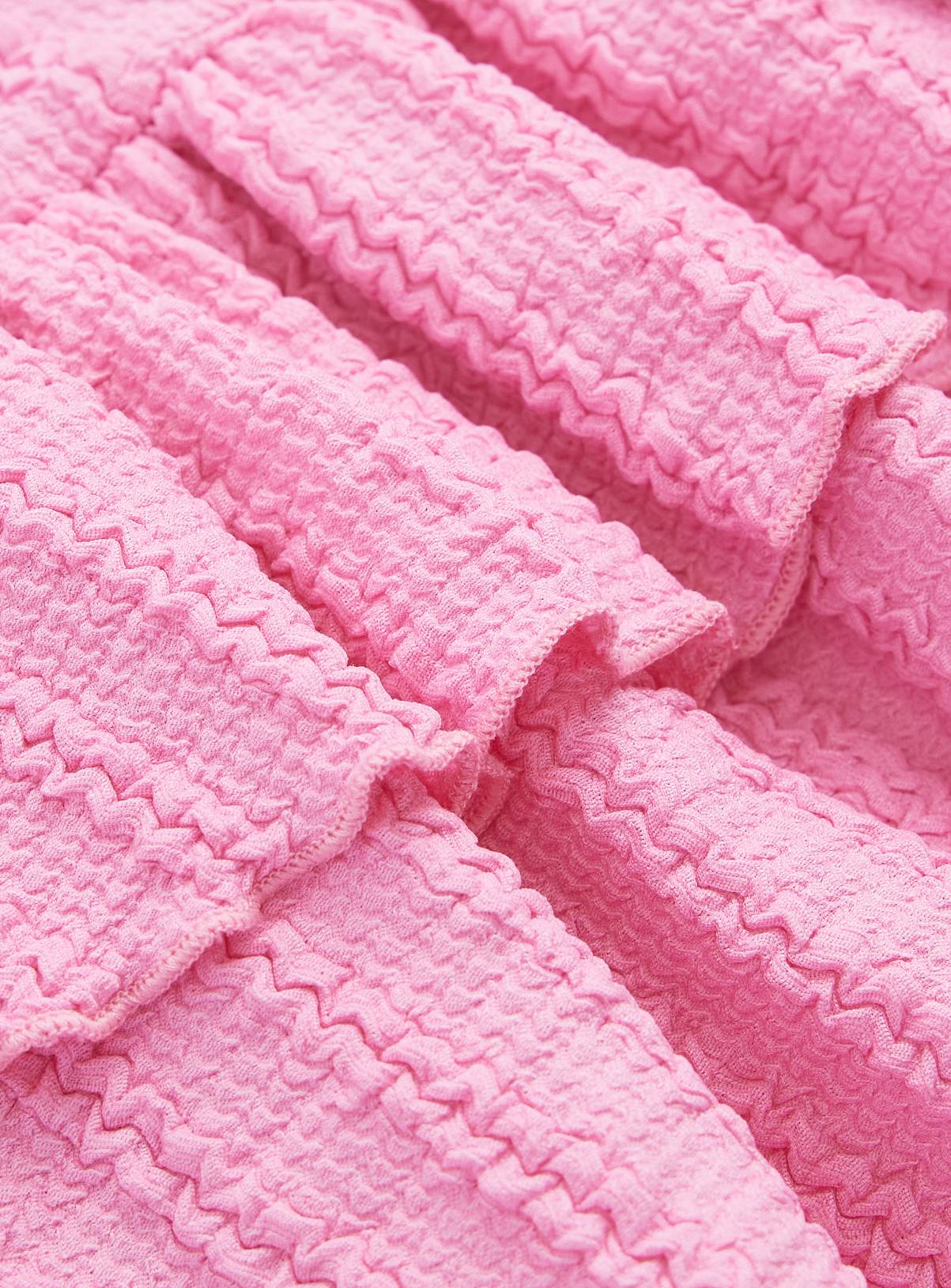 Pink Crinkle Texture Skirt 3-4 years - Image 2