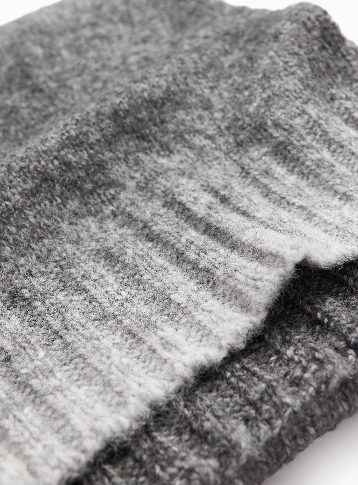 Mono Ombre Scarf One Size - Image 3