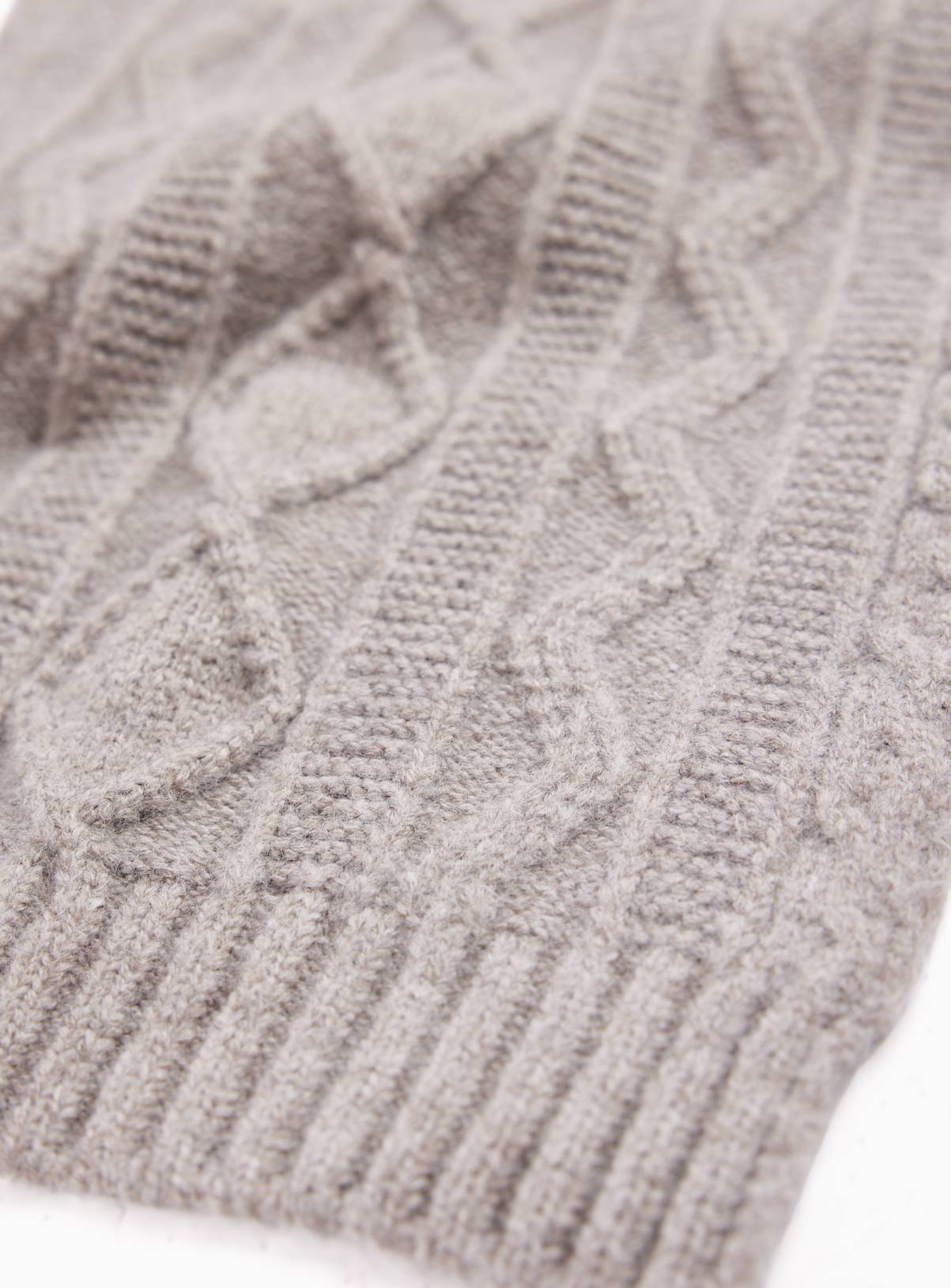 Oatmeal-Coloured Cable Knit Scarf One Size - Image 3