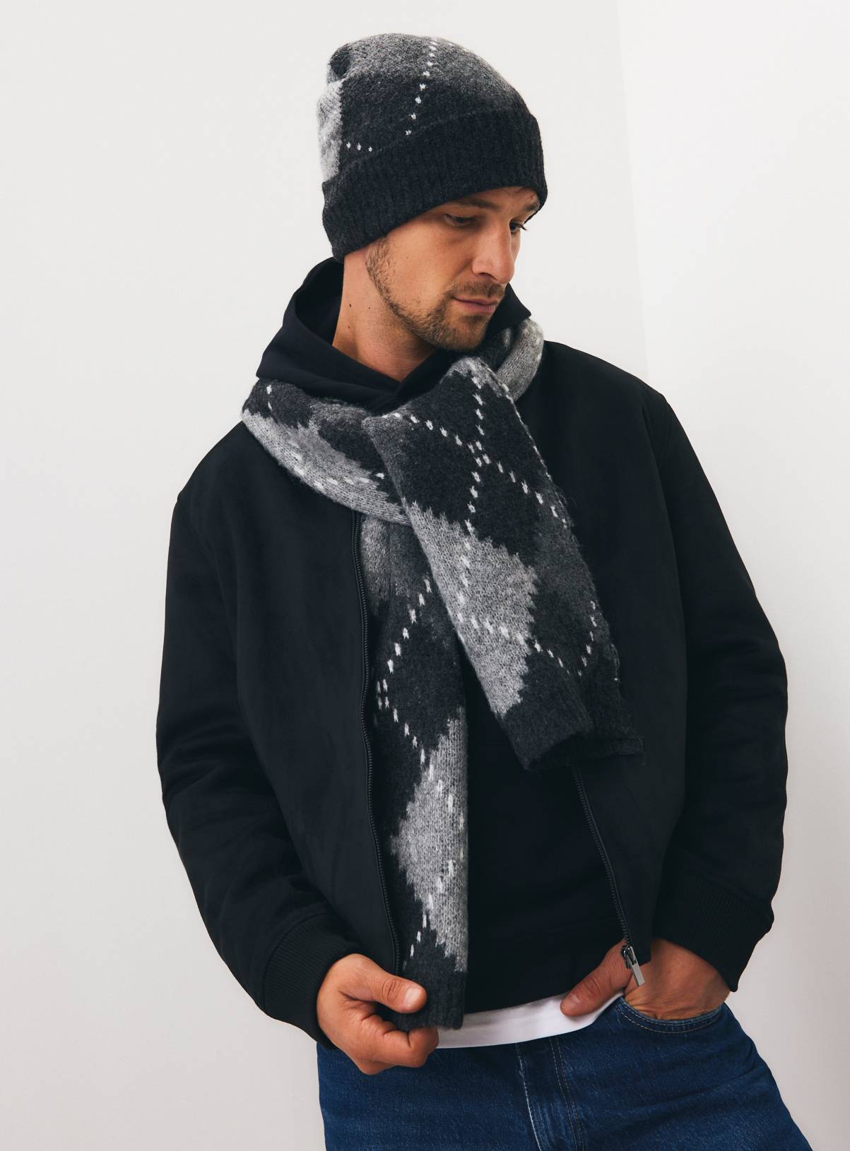 Grey & Charcoal Argyle Pattern Scarf One Size - Image 1