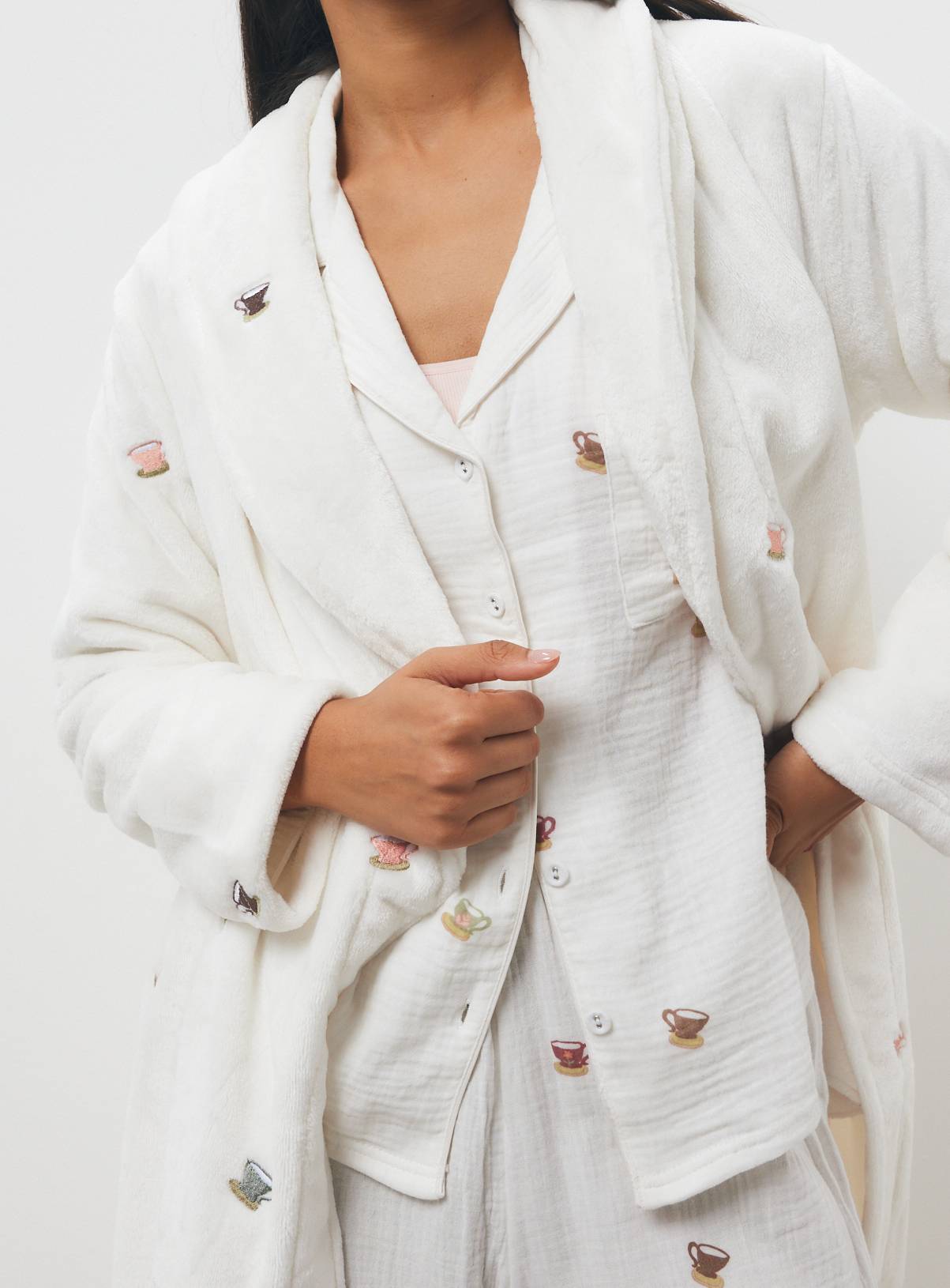 Cream Teacup Print Double Cloth Traditional Pyjamas XL - Image 2