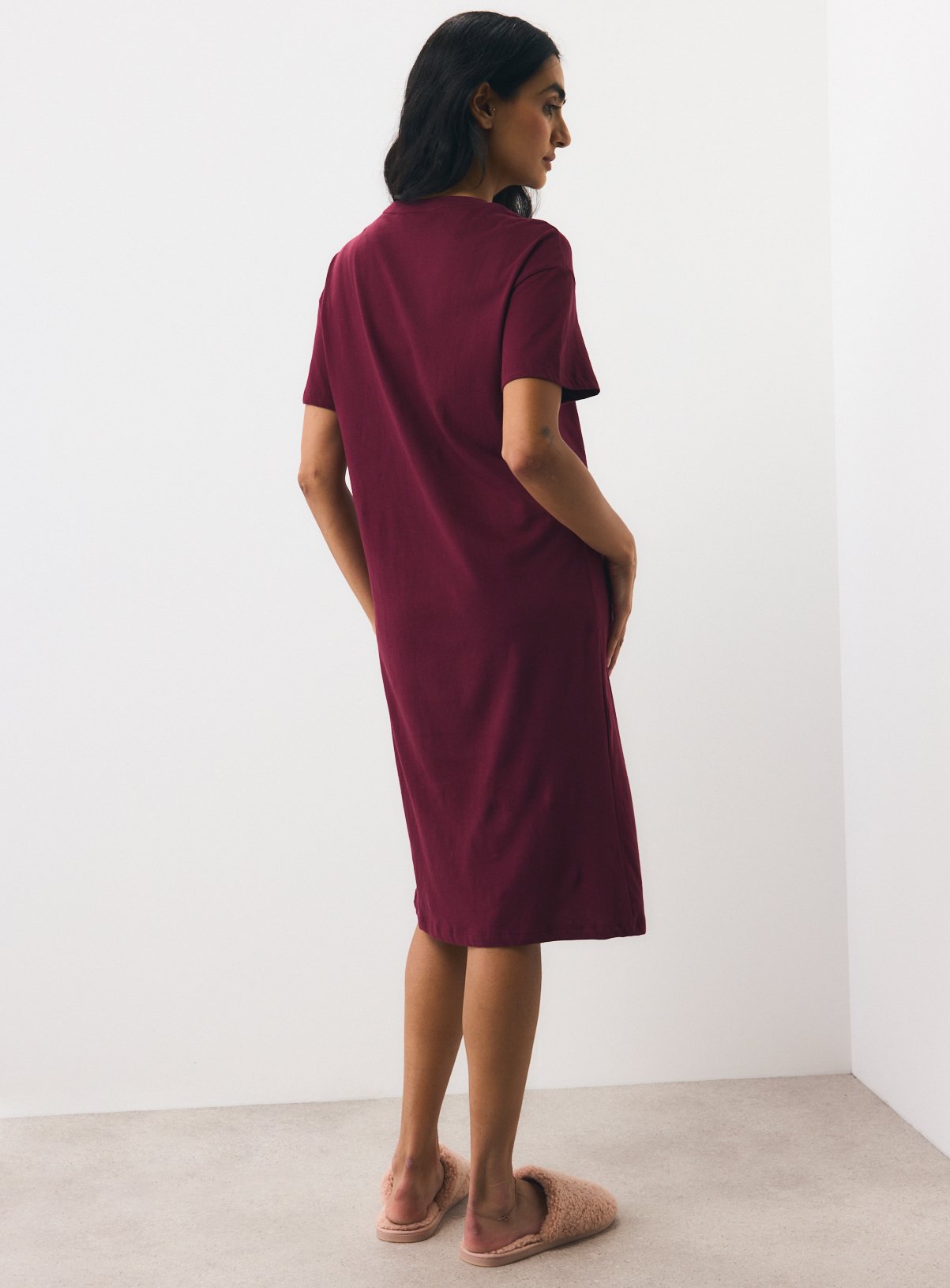 Plum Autumn Book Club Long Line Sleep T-Shirt M - Image 4 thumbnail