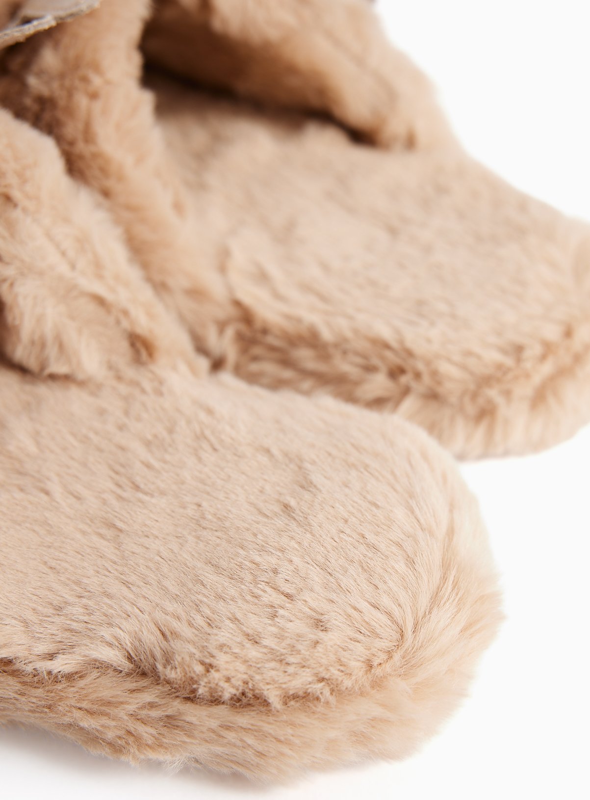 Pretty Reindeer Plush Faux Fur Mule Slippers M - Image 4 thumbnail