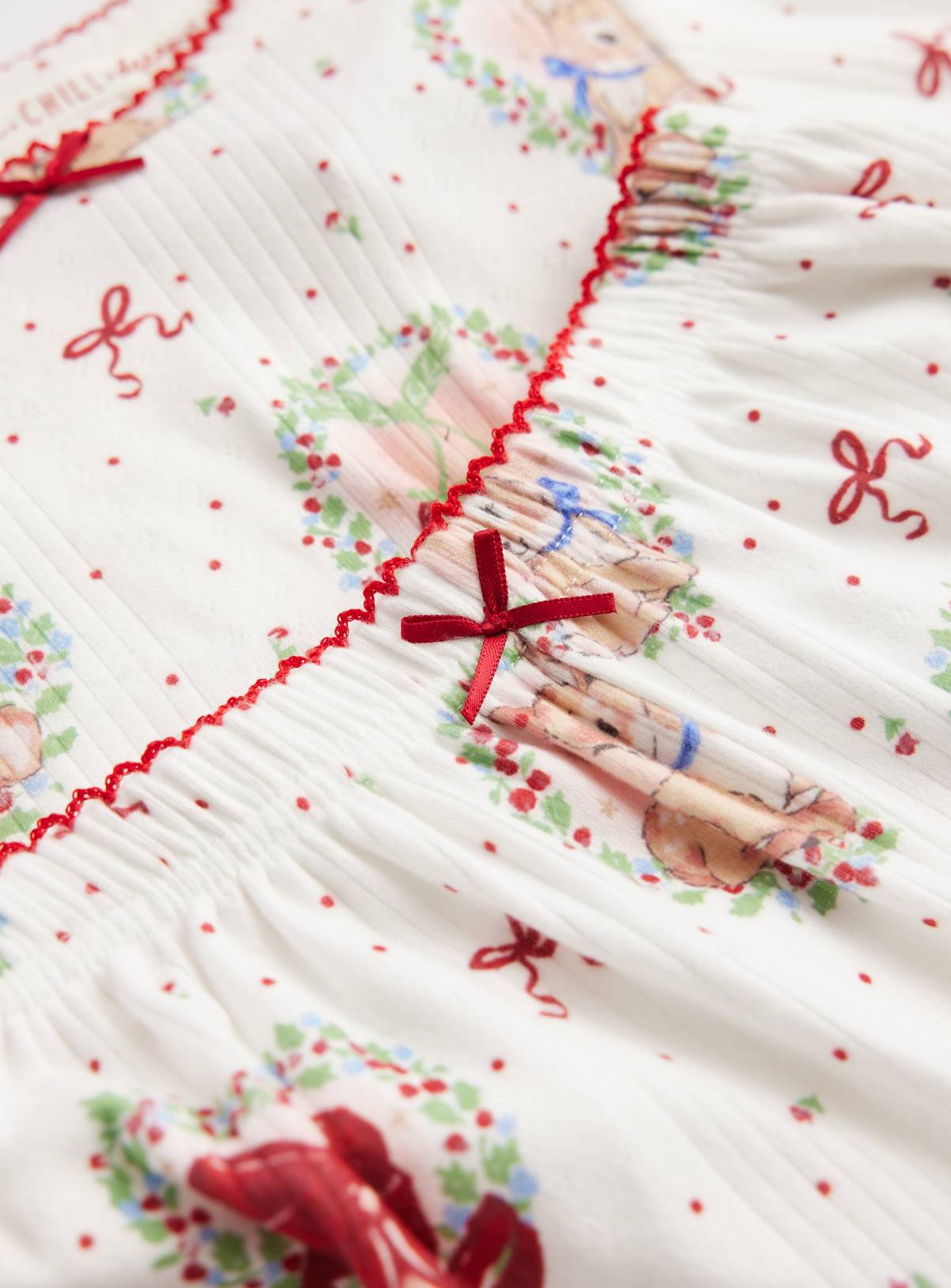 Christmas Wreath Pyjama Top & Bottoms 2-Piece Set 10-11 years - Image 3