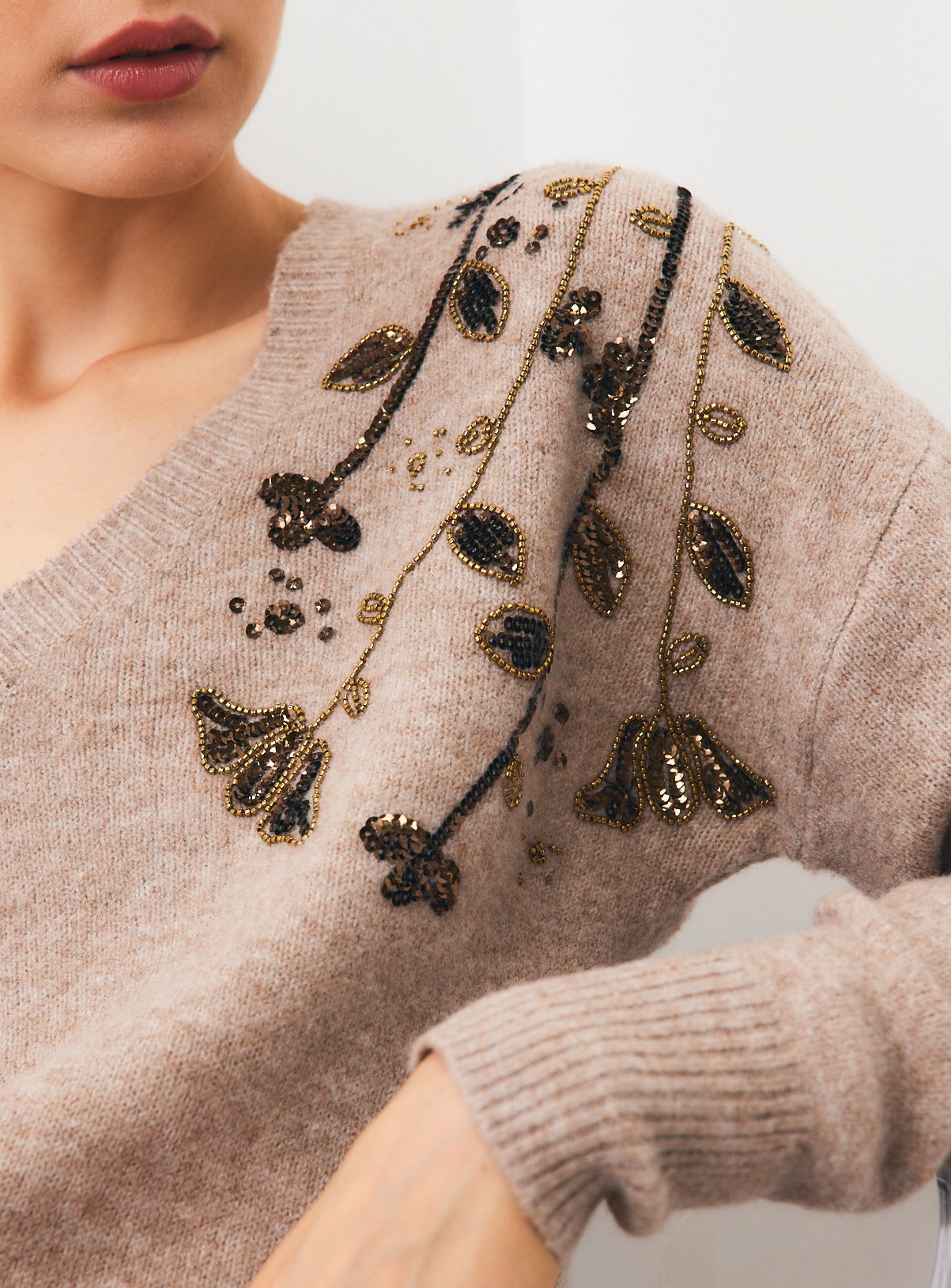 Brown Floral Beaded Jumper XL - Image 3 thumbnail