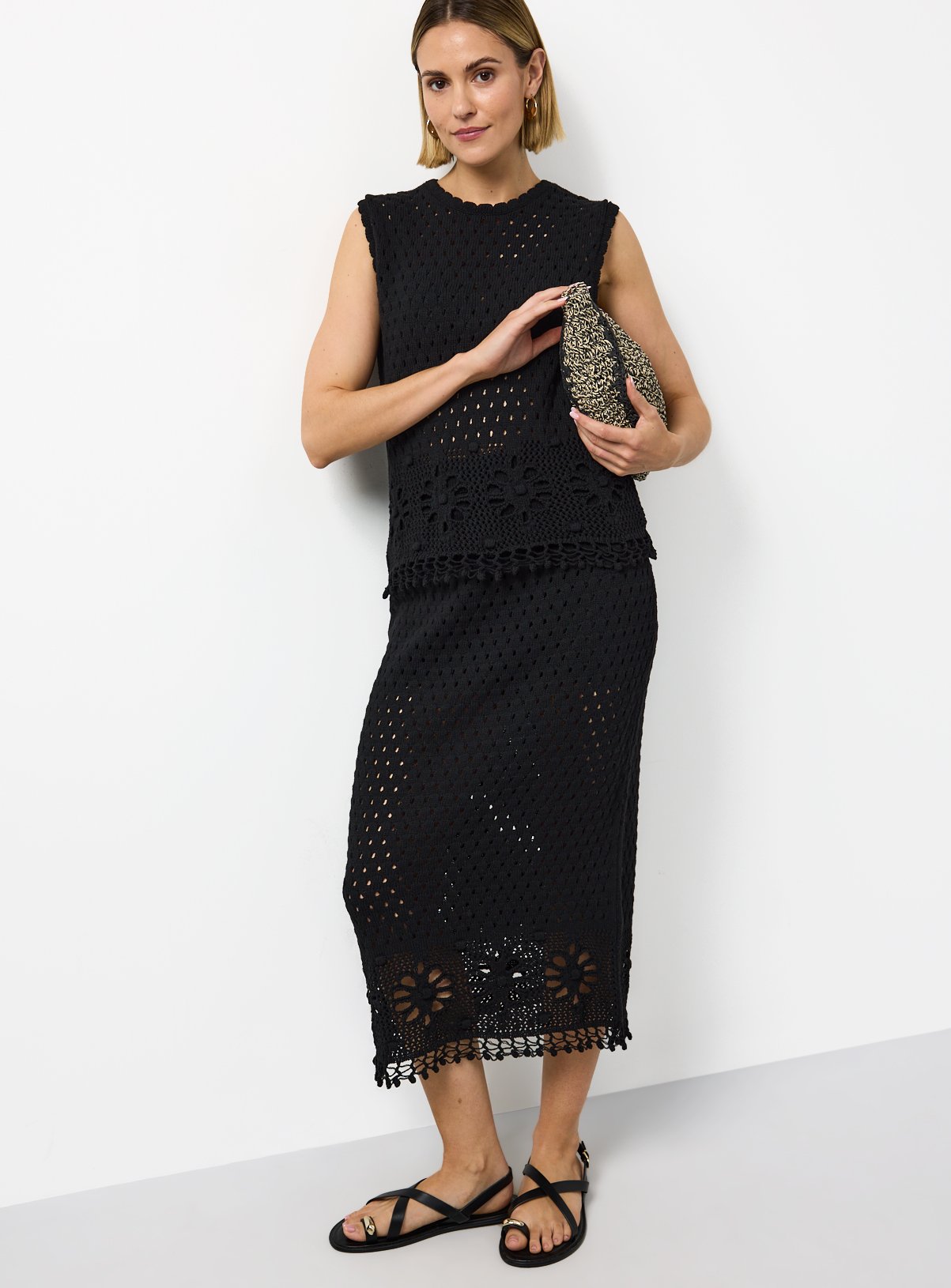 Black Crochet Co-ord Top 16 - Image 2 thumbnail