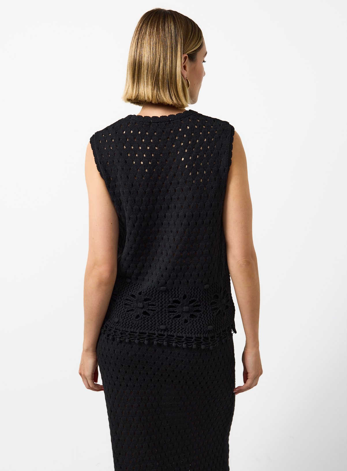 Black Crochet Co-ord Top 16 - Image 4 thumbnail