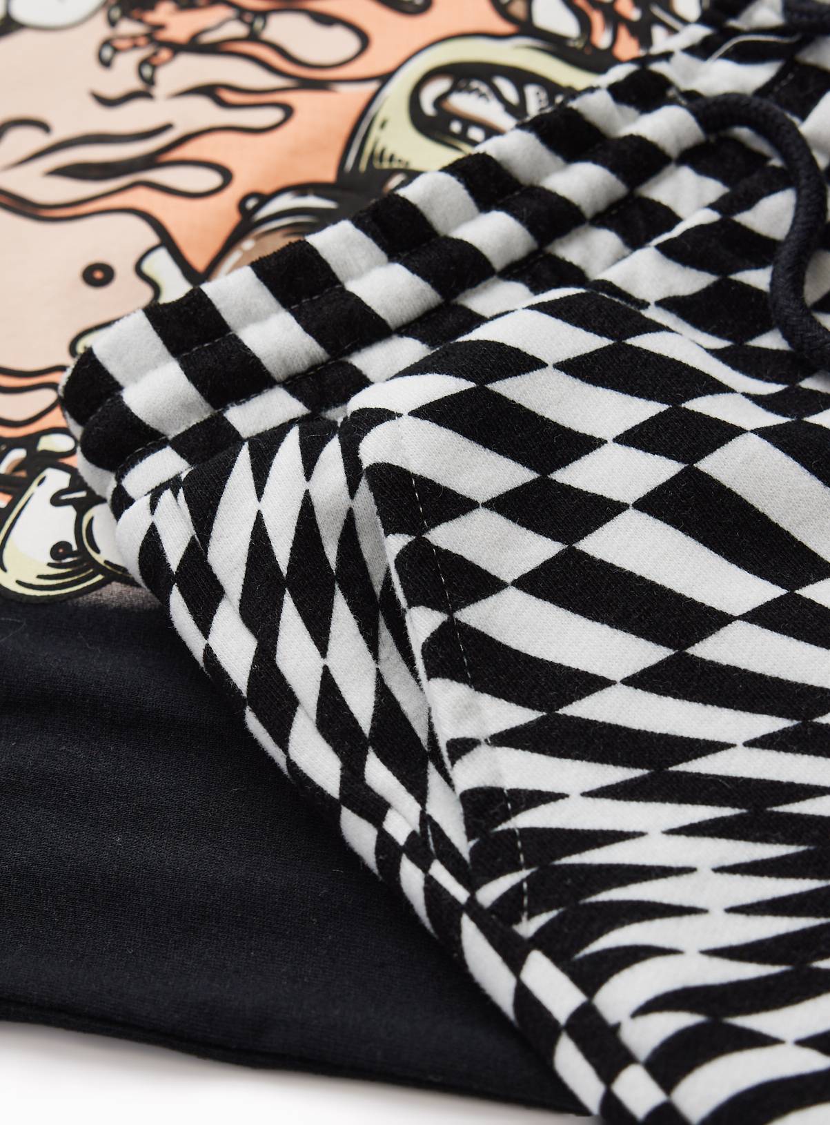 Skeleton T-Shirt & Checkerboard Shorts Set 11 years - Image 2