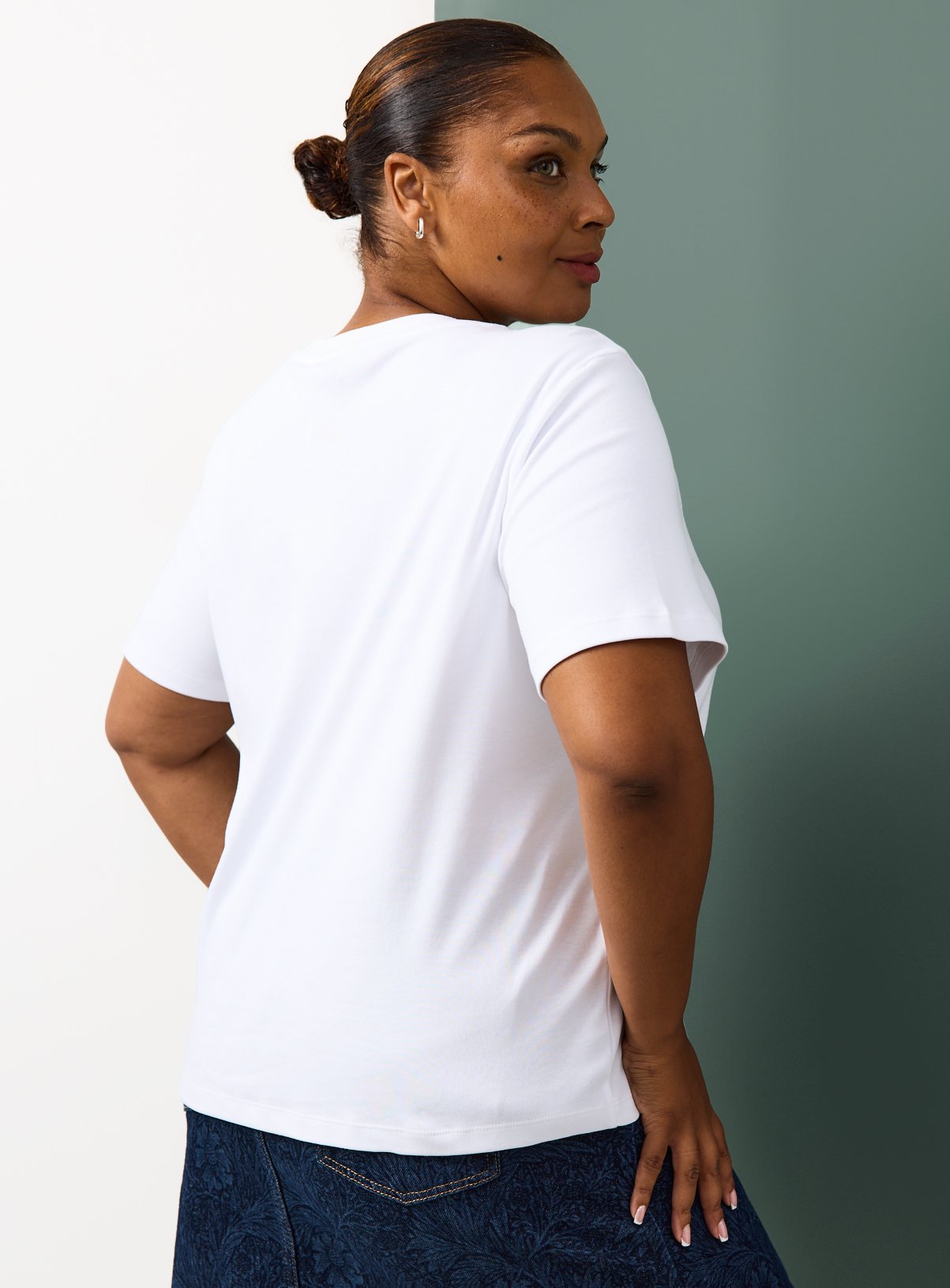 Tu x Morris & Co. White Beauty Of Life Graphic T-Shirt  24 - Image 3 thumbnail