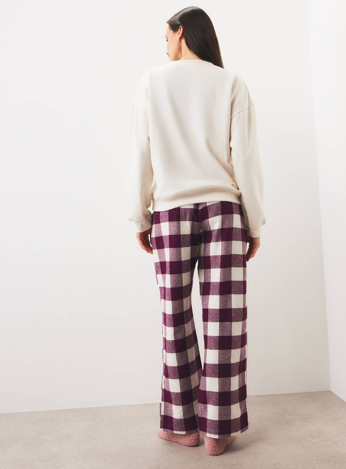 Autumn Book Club Check Pyjama 2-Piece Set L - Image 4