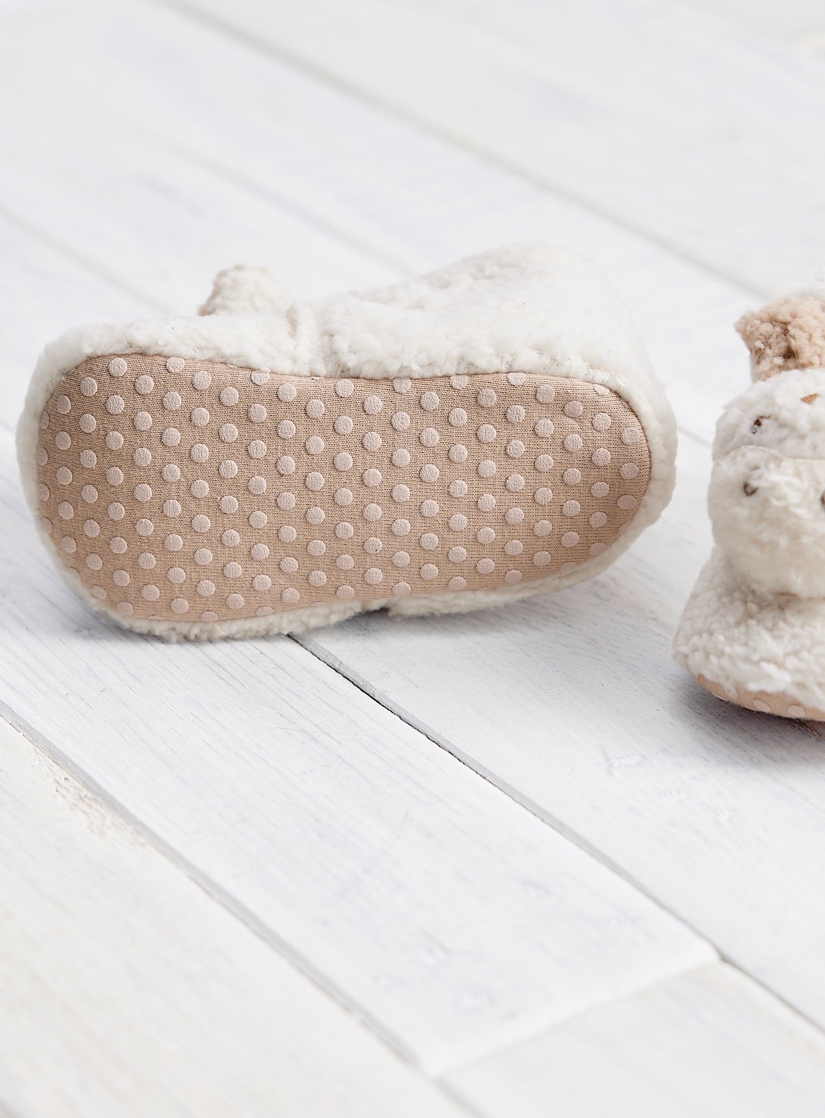 Cream Giraffe Booties 9-12 months - Image 3 thumbnail