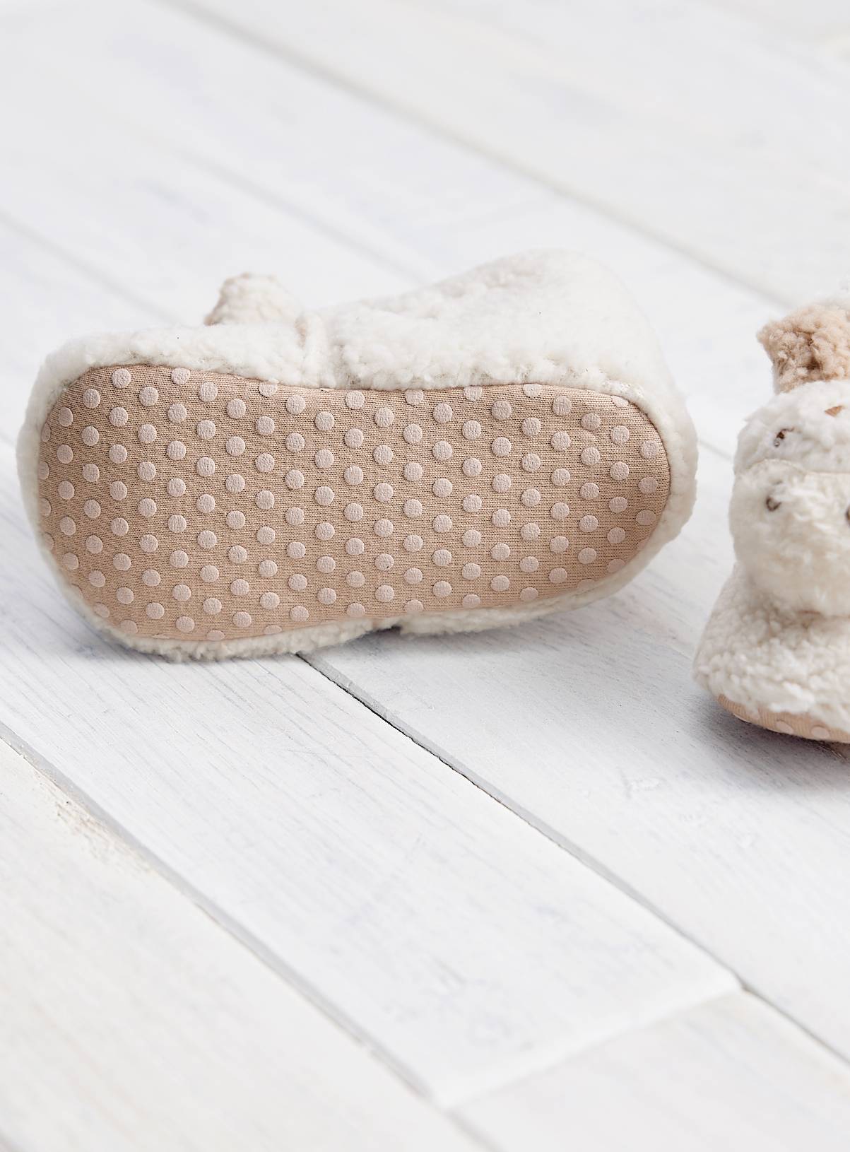 Cream Giraffe Booties 9-12 months - Image 3