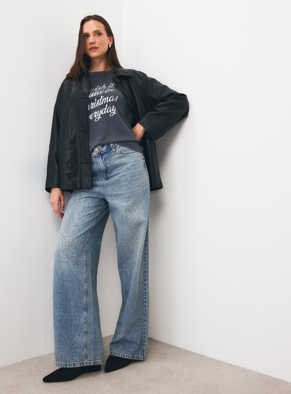 Charcoal ‘I Wish It Could Be Christmas Everyday’ T-Shirt 14 - Image 2 thumbnail