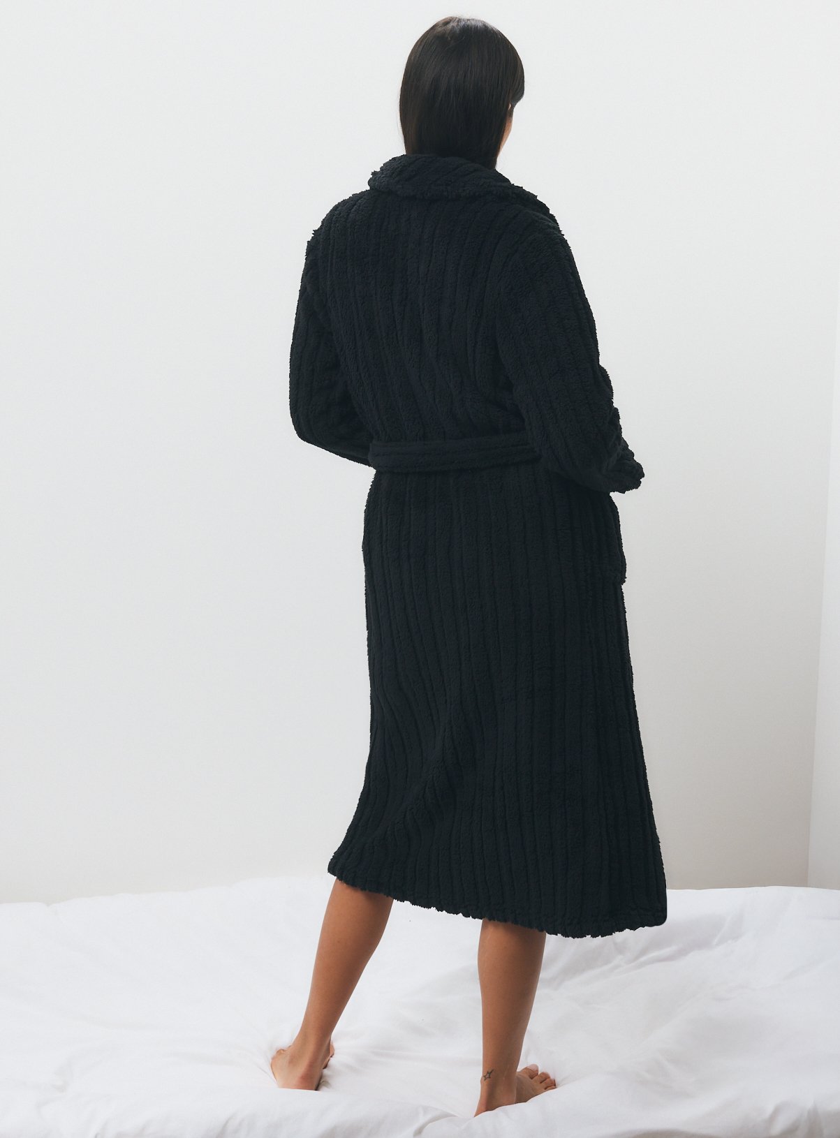 Black Carved Stripe Gown M - Image 4 thumbnail
