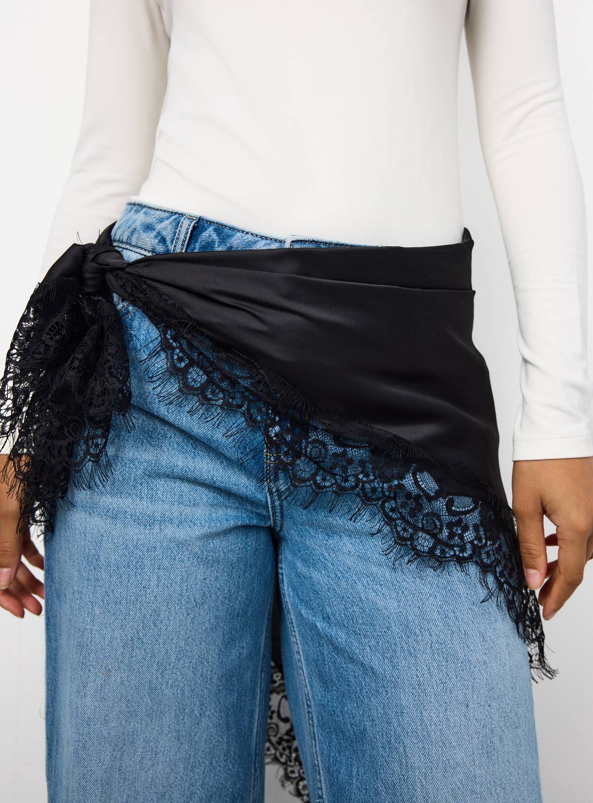 Black Lace Trim Satin Waist Scarf One Size - Image 2