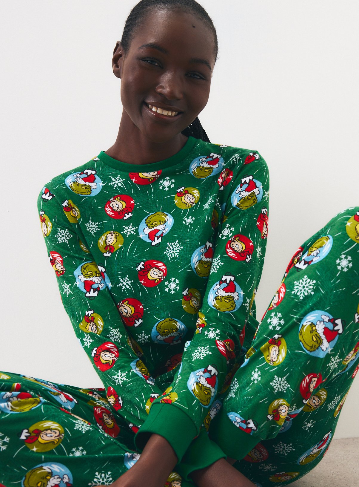 Family Matching Christmas The Grinch Pyjamas 20-22 - Image 2 thumbnail