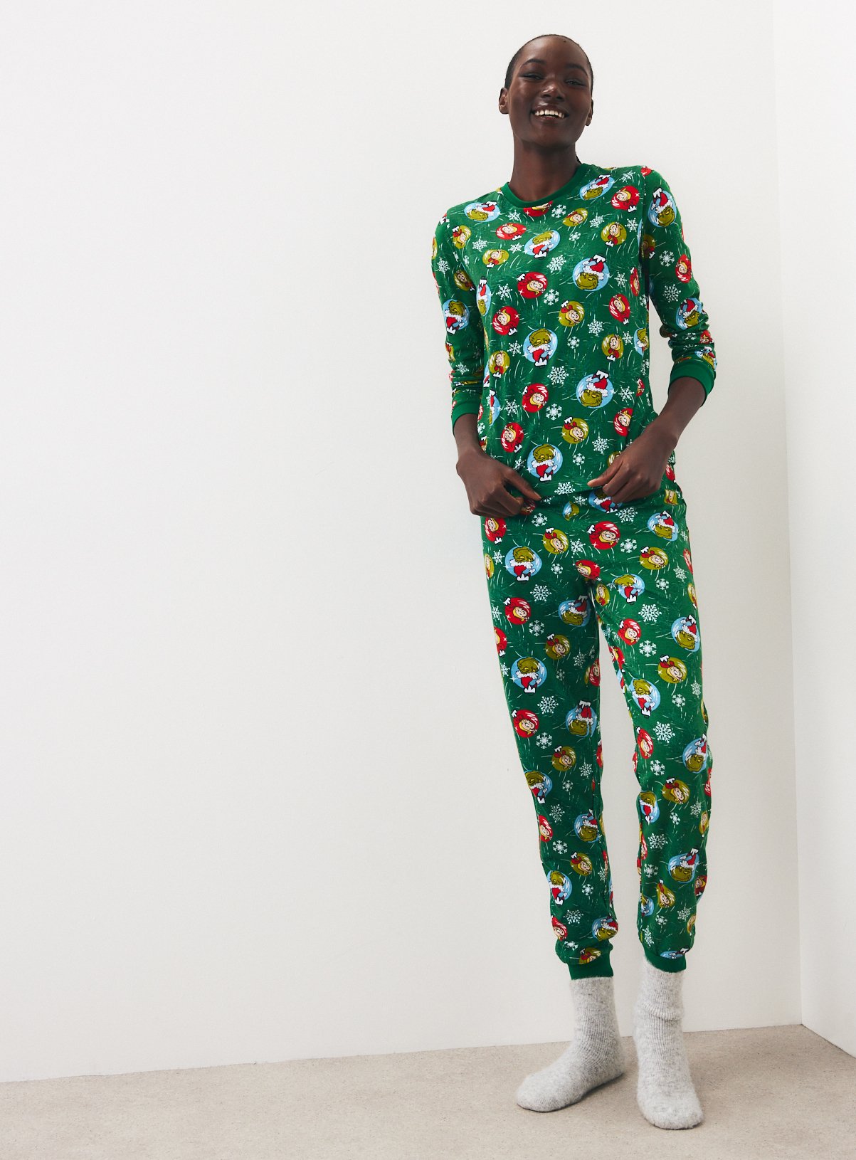 Family Matching Christmas The Grinch Pyjamas 20-22 - Image 3 thumbnail