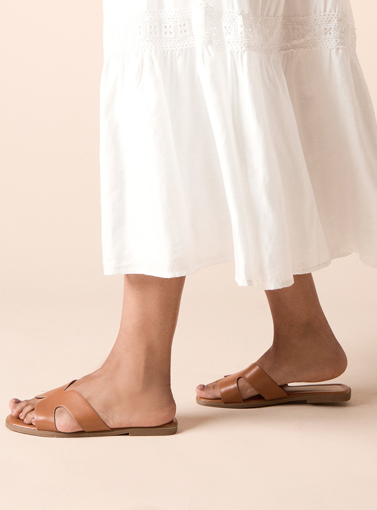 DOROTHY PERKINS Carlotta Faux Leather Comfort Flat Sliders Tan 3 - Image 2 thumbnail