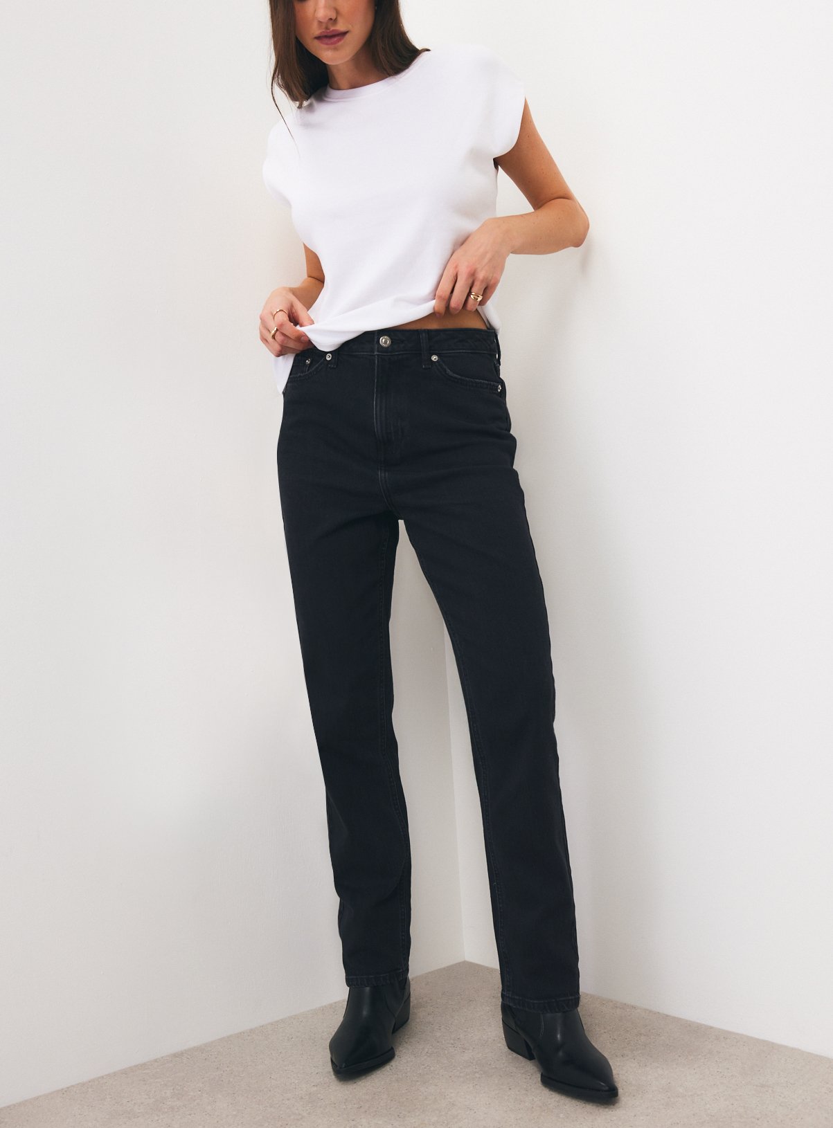 Black Slim Denim Jeans 8L - Image 2 thumbnail