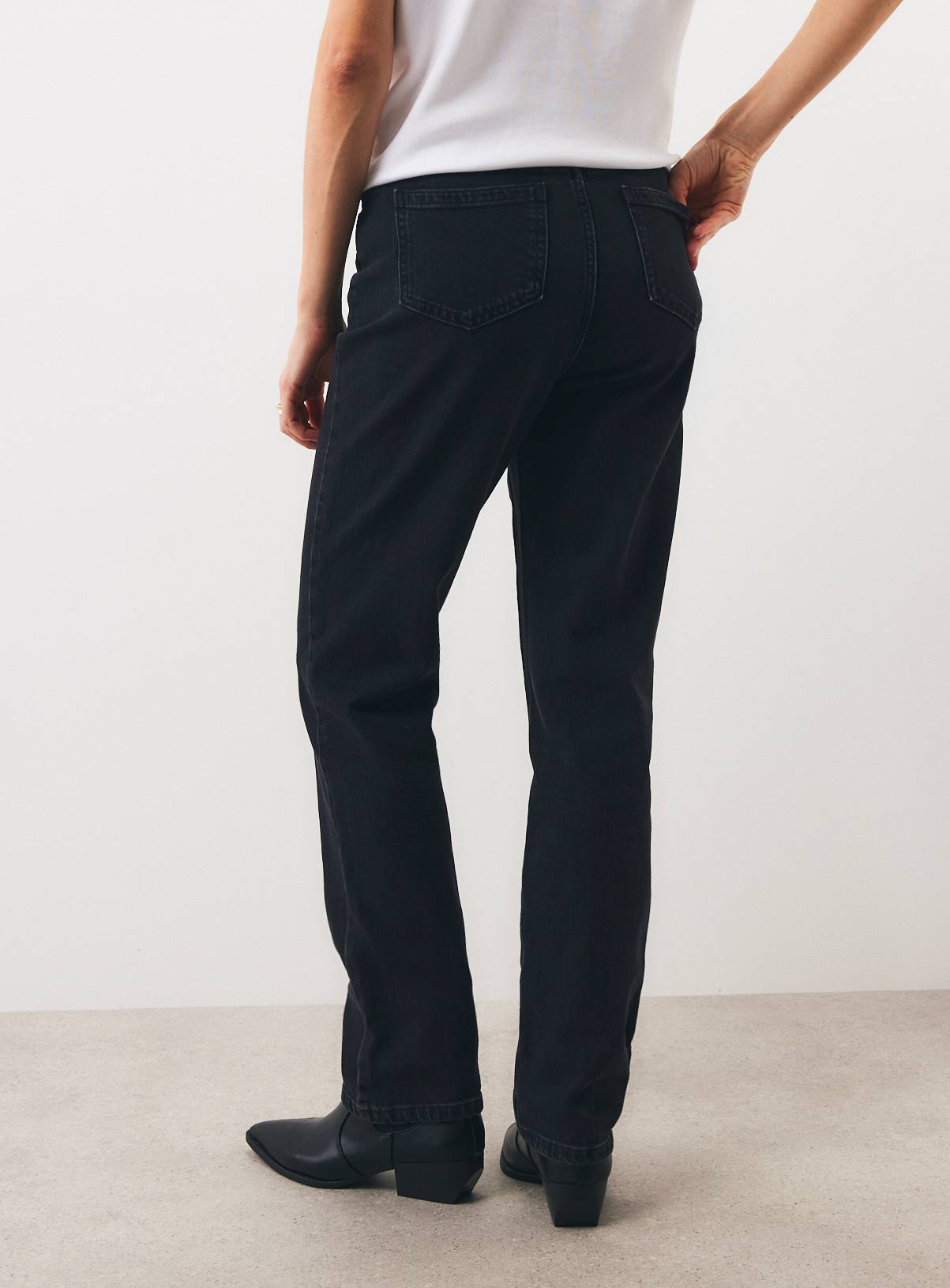 Black Slim Denim Jeans 8L - Image 4