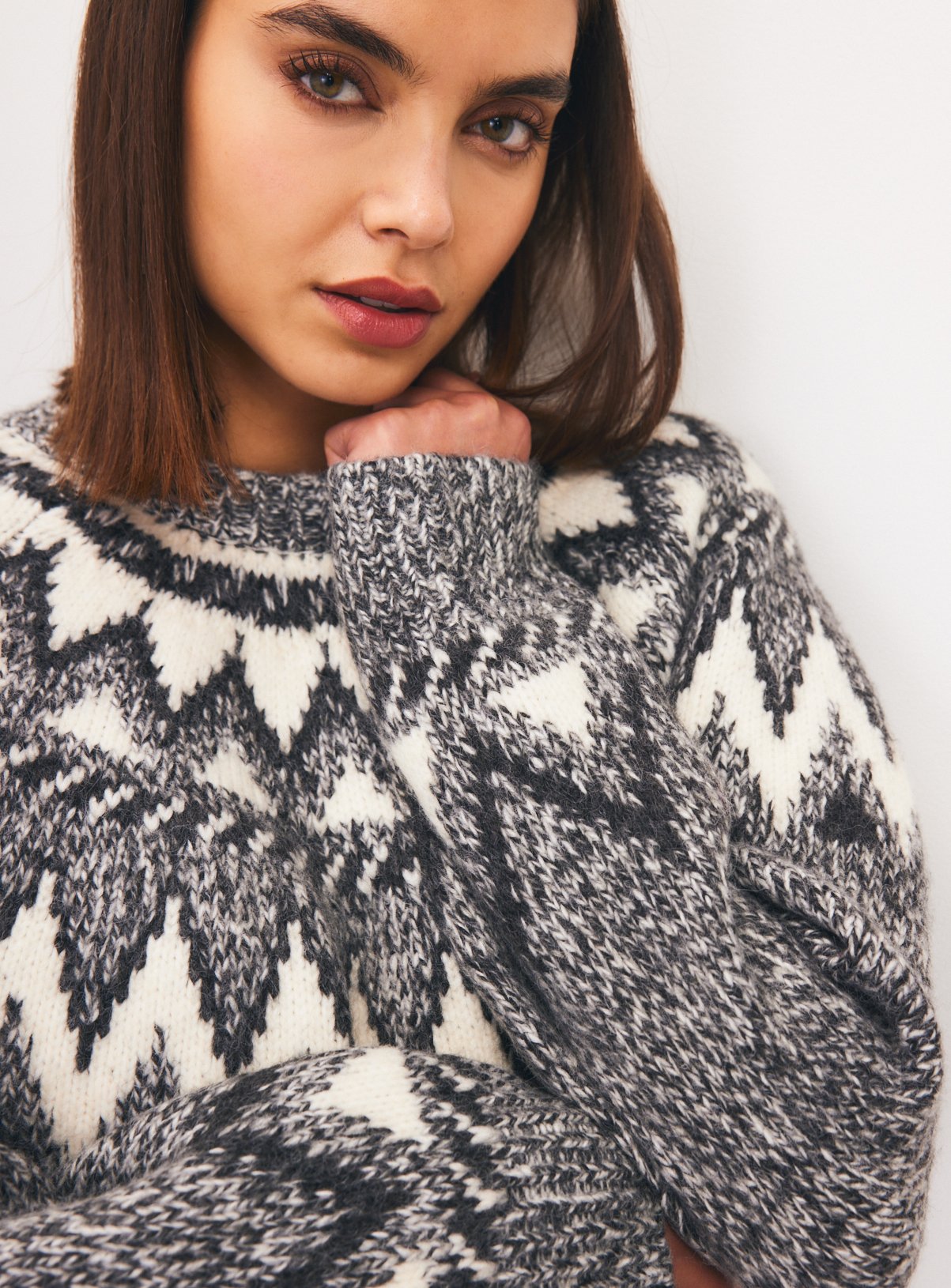 Salt & Pepper Twist Fairisle Jumper XL - Image 1 thumbnail