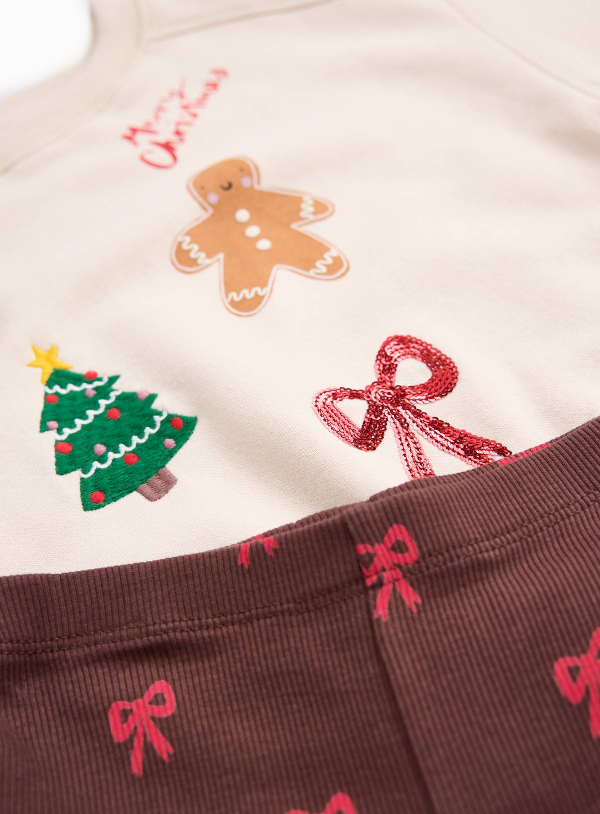 Christmas Cream Sweatshirt and Flare Set 6-7 years - Image 2
