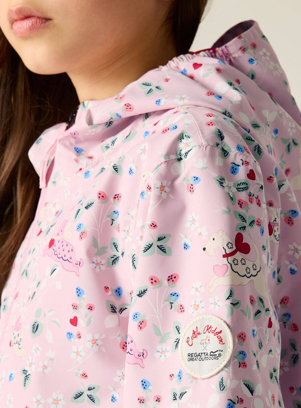 REGATTA Cath Kidston Junior Waterproof Jacket 5-6 Years - Image 4