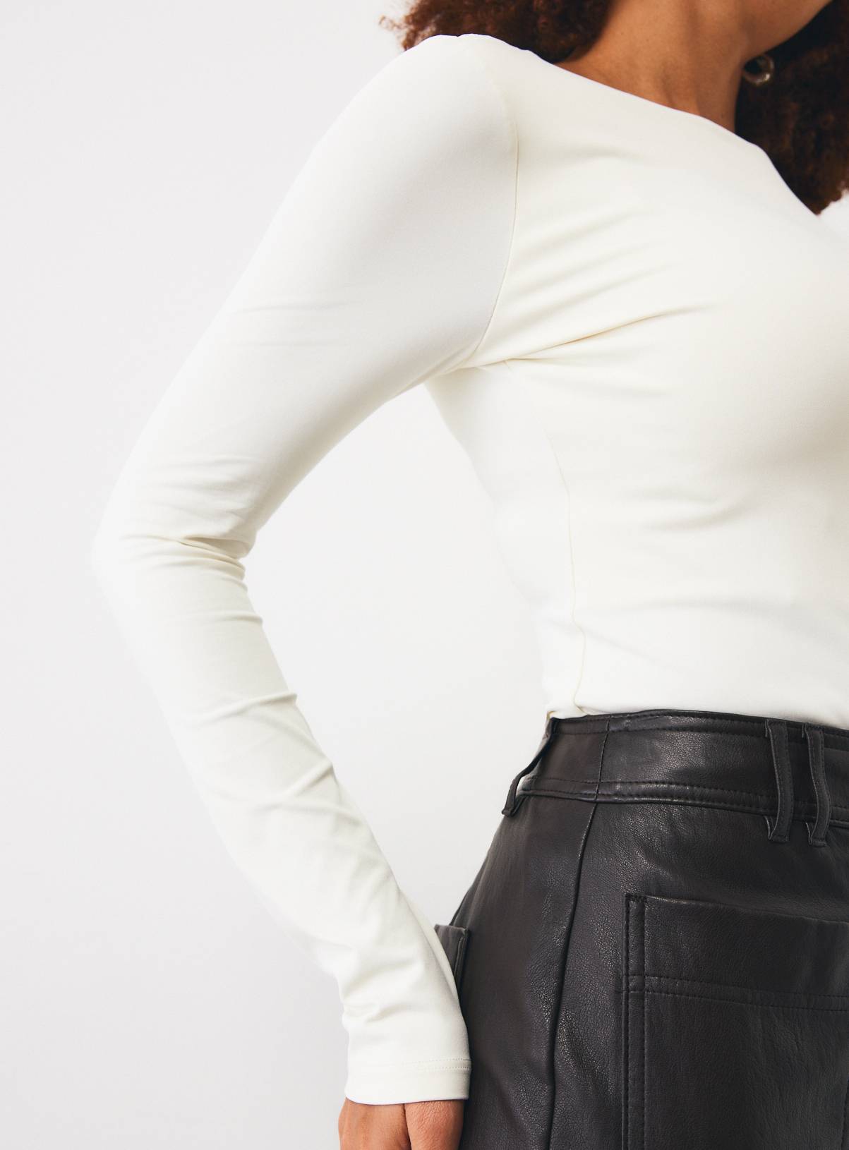 Cream Slash Neck Long-Sleeved Top 18 - Image 3