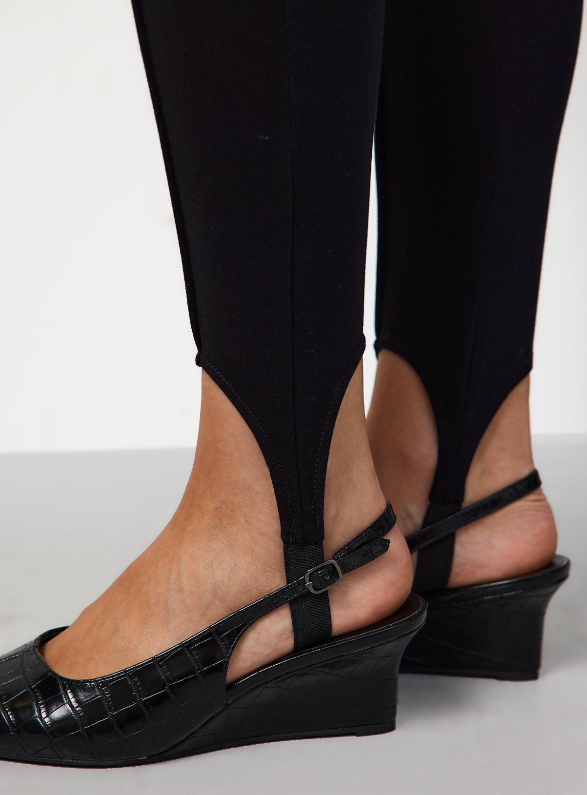 Black Stirrup Ponte Leggings XL - Image 3 thumbnail