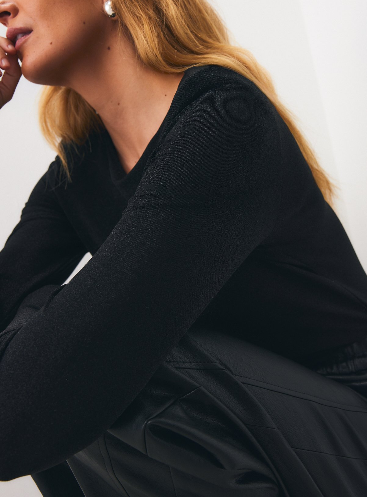 Black Slash Neck Shoulder Pad Top 16 - Image 3 thumbnail