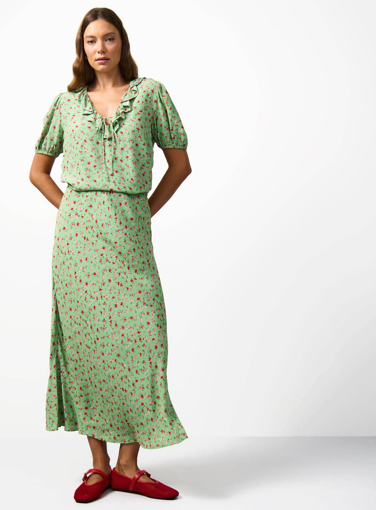 Green Floral Print Ruffle Detail Tea Top 8 - Image 2