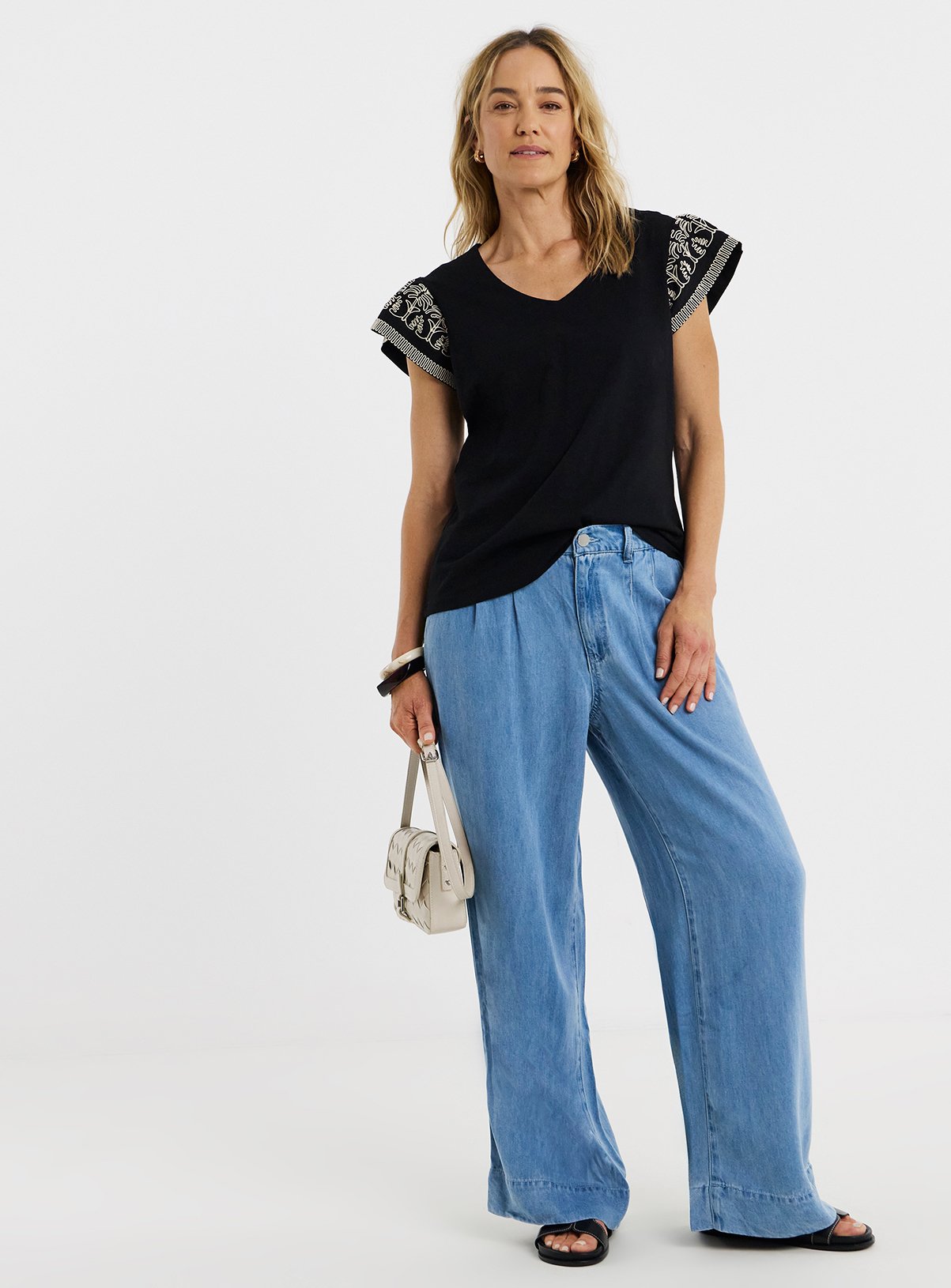 JD WILLIAMS V Neck Embroidered Sleeve T-Shirt 26 - Image 3 thumbnail