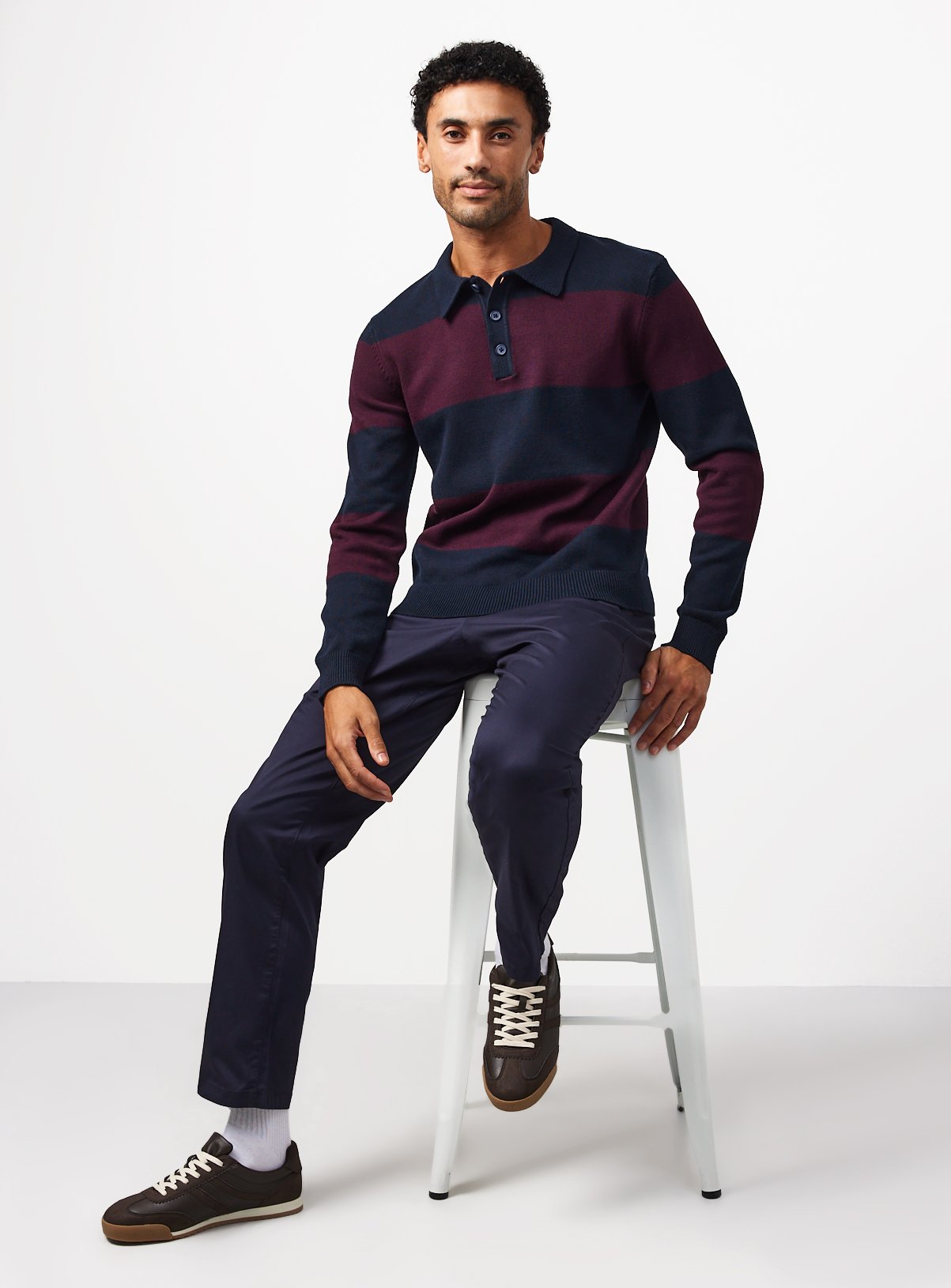 Navy Lightweight Straight Leg Chinos 42L - Image 2 thumbnail