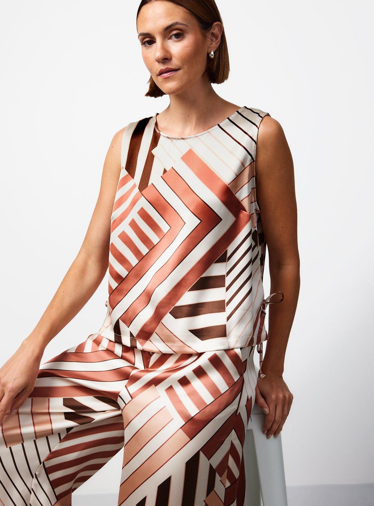 Brown Geo Print Tie Side Co-ord Shell Top 10 - Image 2 thumbnail