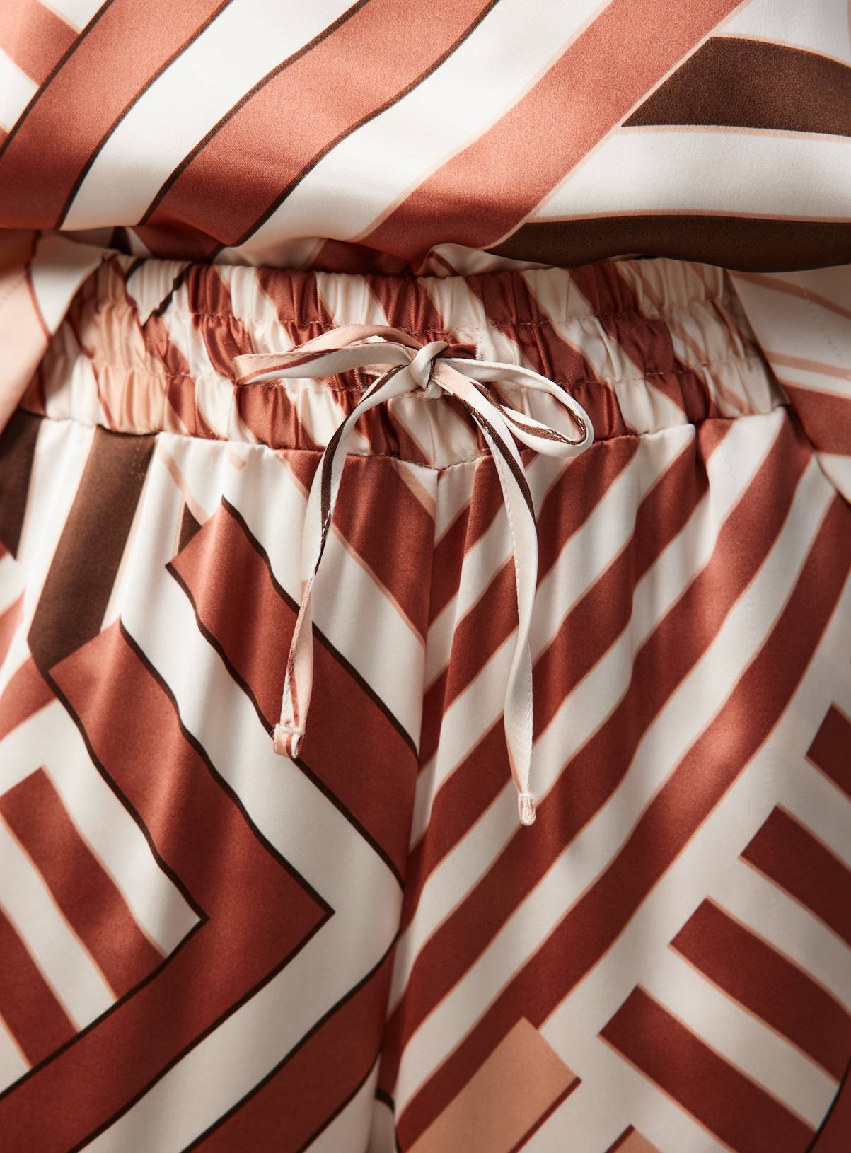 Brown Geometric Print Polyester Wide Leg Co-ord Trousers 10 - Image 2