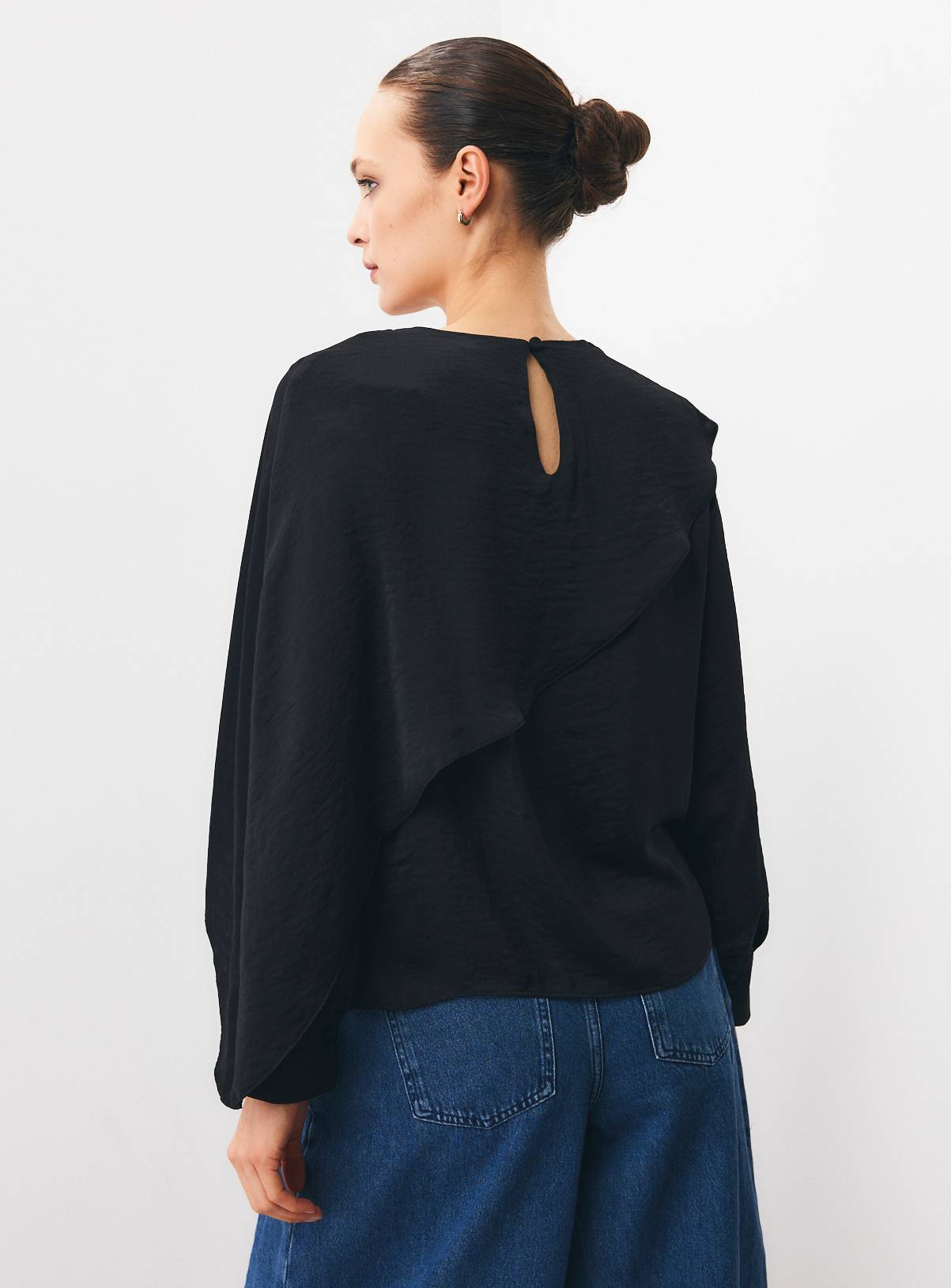 Satin Cross Body Detail Blouse 12 - Image 4