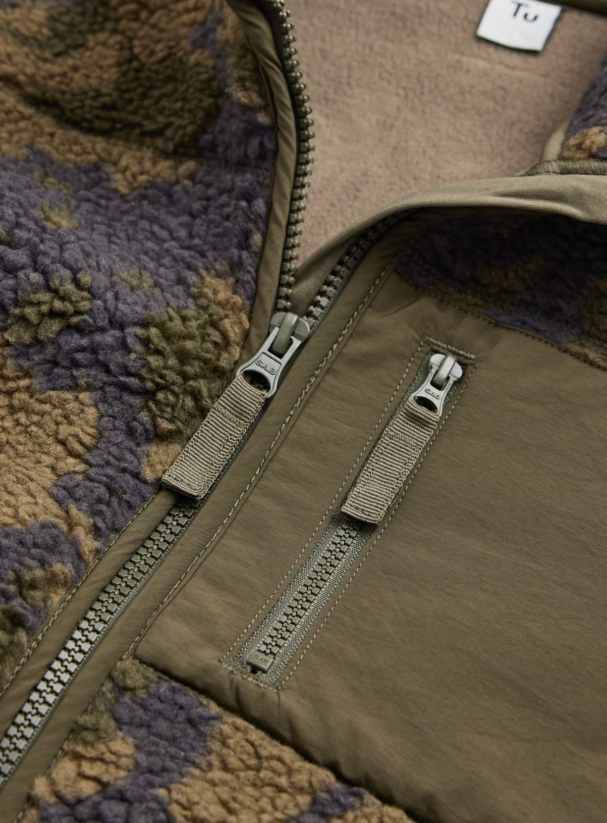 Camo Borg Jacket 13-14 years - Image 2 thumbnail