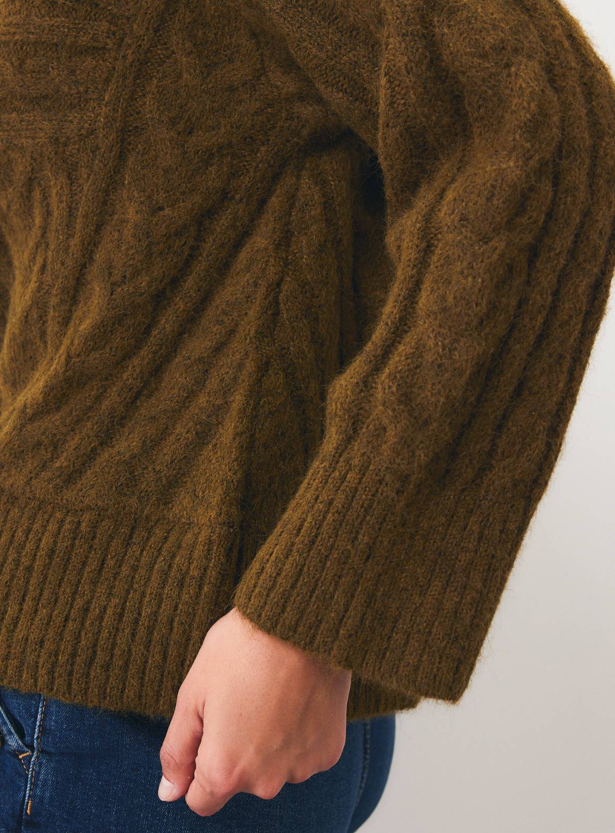 Khaki Cable Knit V-Neck Jumper XL - Image 3