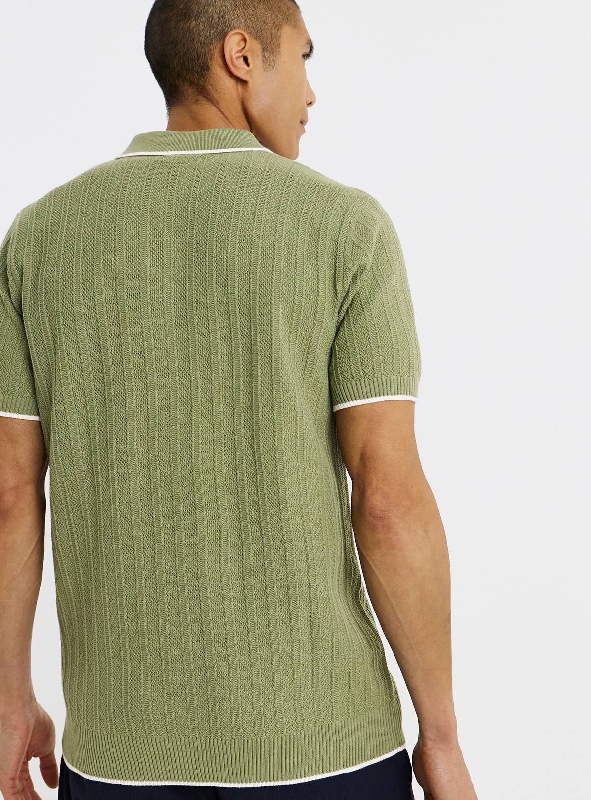 JACAMO Button Through Texture Knitted Polo M - Image 2