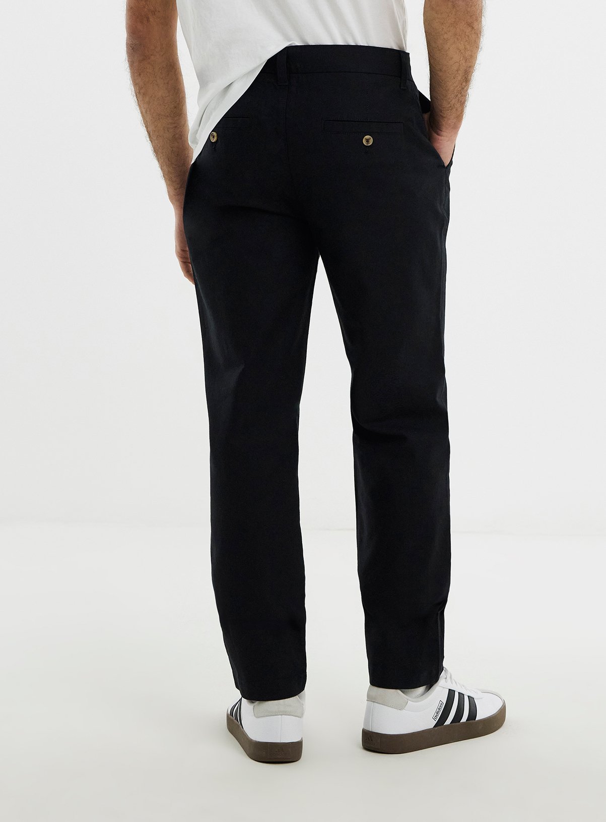 JACAMO Straight Fit Linen Chino Black 48R - Image 2 thumbnail