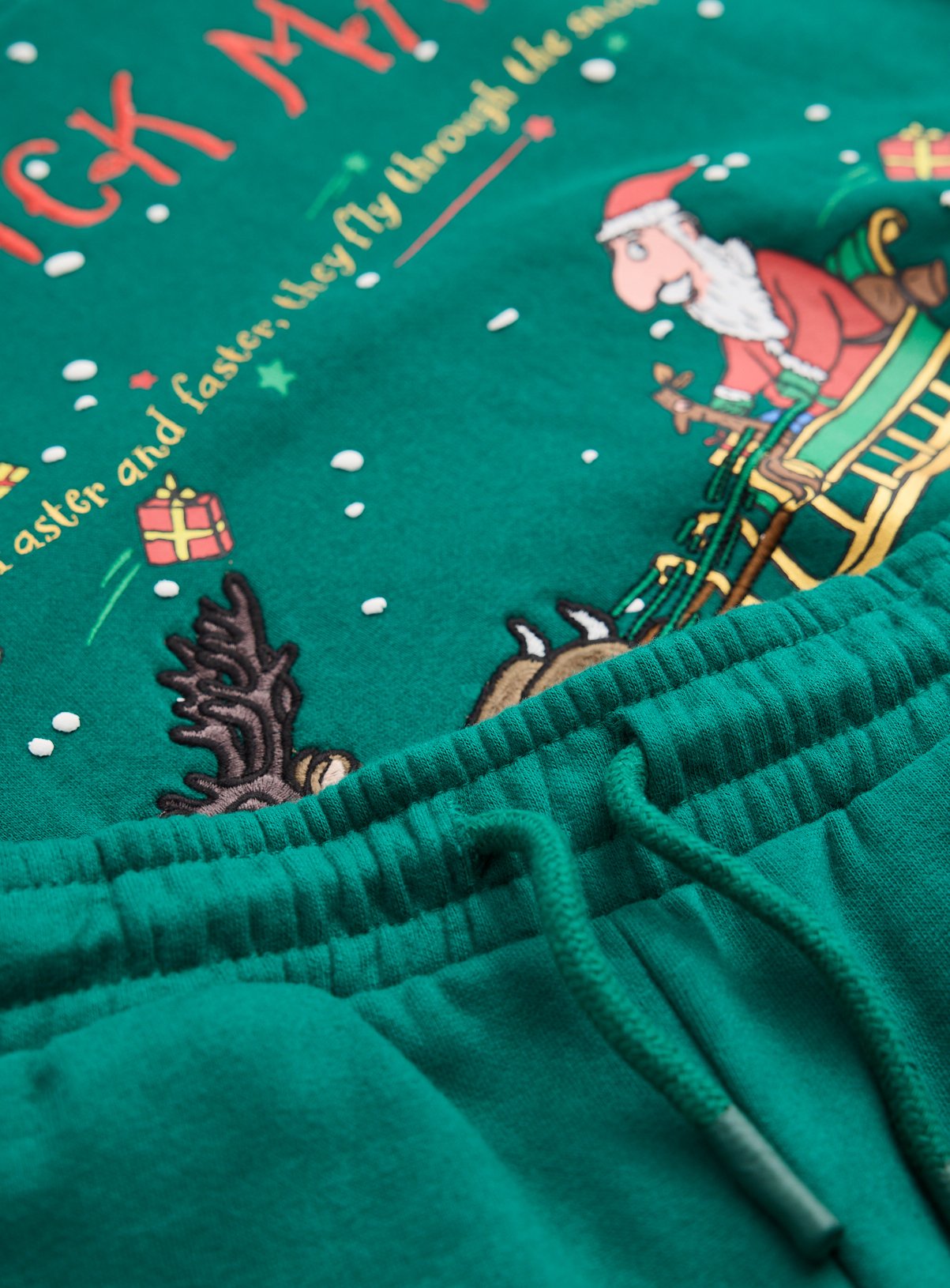 Julia Donaldson Stick Man Christmas Sweat Set 6-7 years - Image 2 thumbnail
