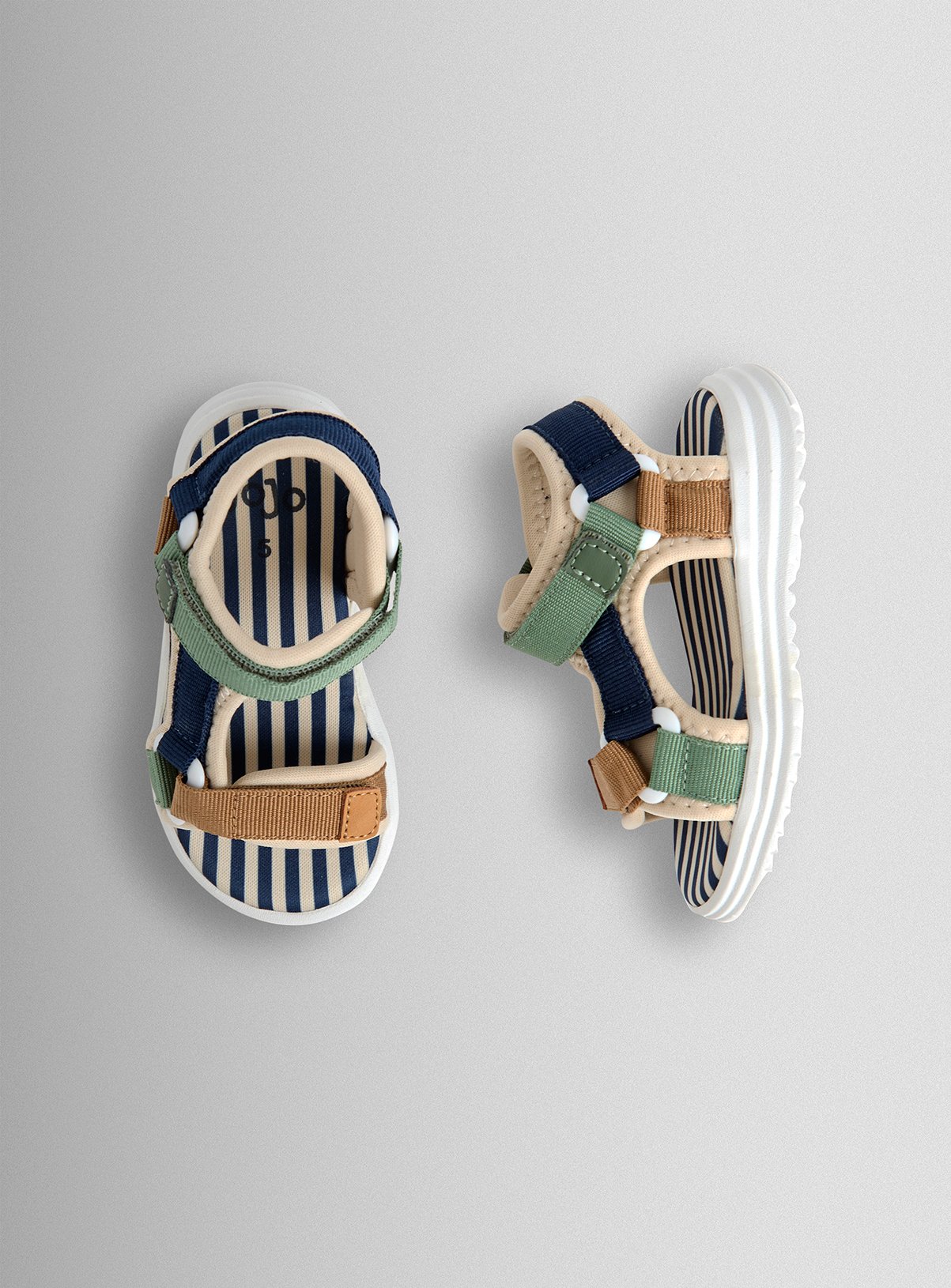 JOJO MAMAN BÉBÉ Adjustable Strap Sandals 9 Infant - Image 3 thumbnail