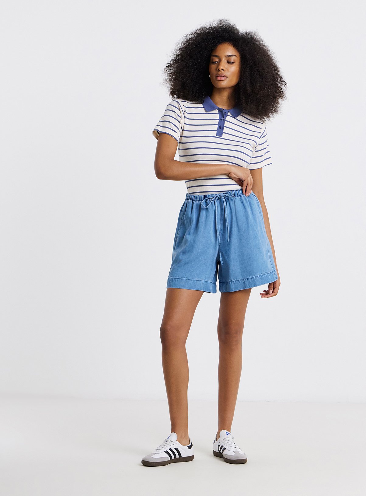 SIMPLY BE Light Blue Tencel Denim Jogger Shorts 30 - Image 3 thumbnail
