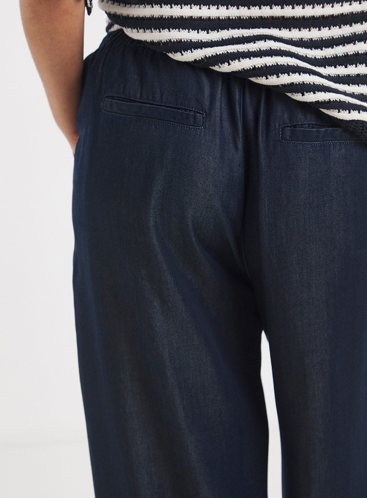 SIMPLY BE Indigo Tencel Tie Waist Balloon Jeans 24 - Image 3 thumbnail