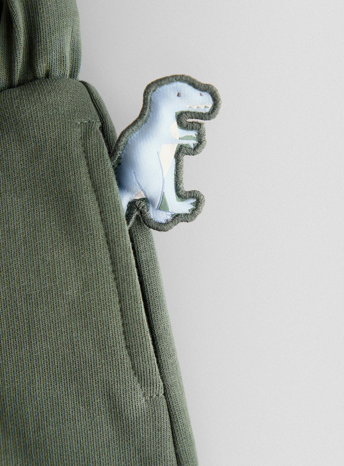JOJO MAMAN BÉBÉ 2 Pack Dino Applique and Plain Shorts 6-12 months - Image 4 thumbnail