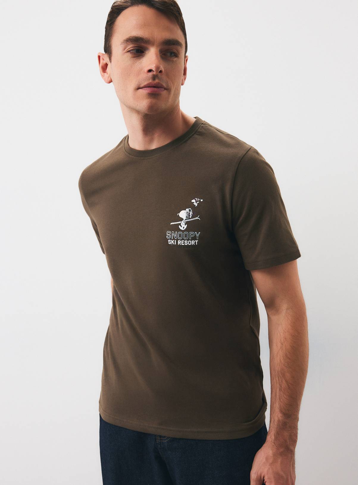 Brown Snoopy Skiing T-Shirt XXXL - Image 2